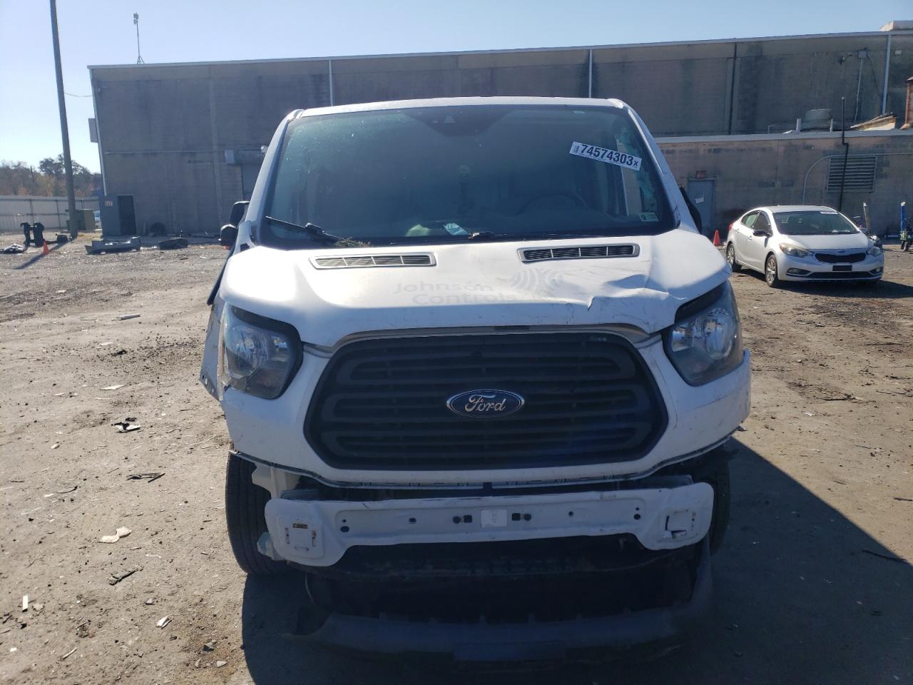 Photo 4 VIN: 1FTYR1YM5GKB14841 - FORD TRANSIT 