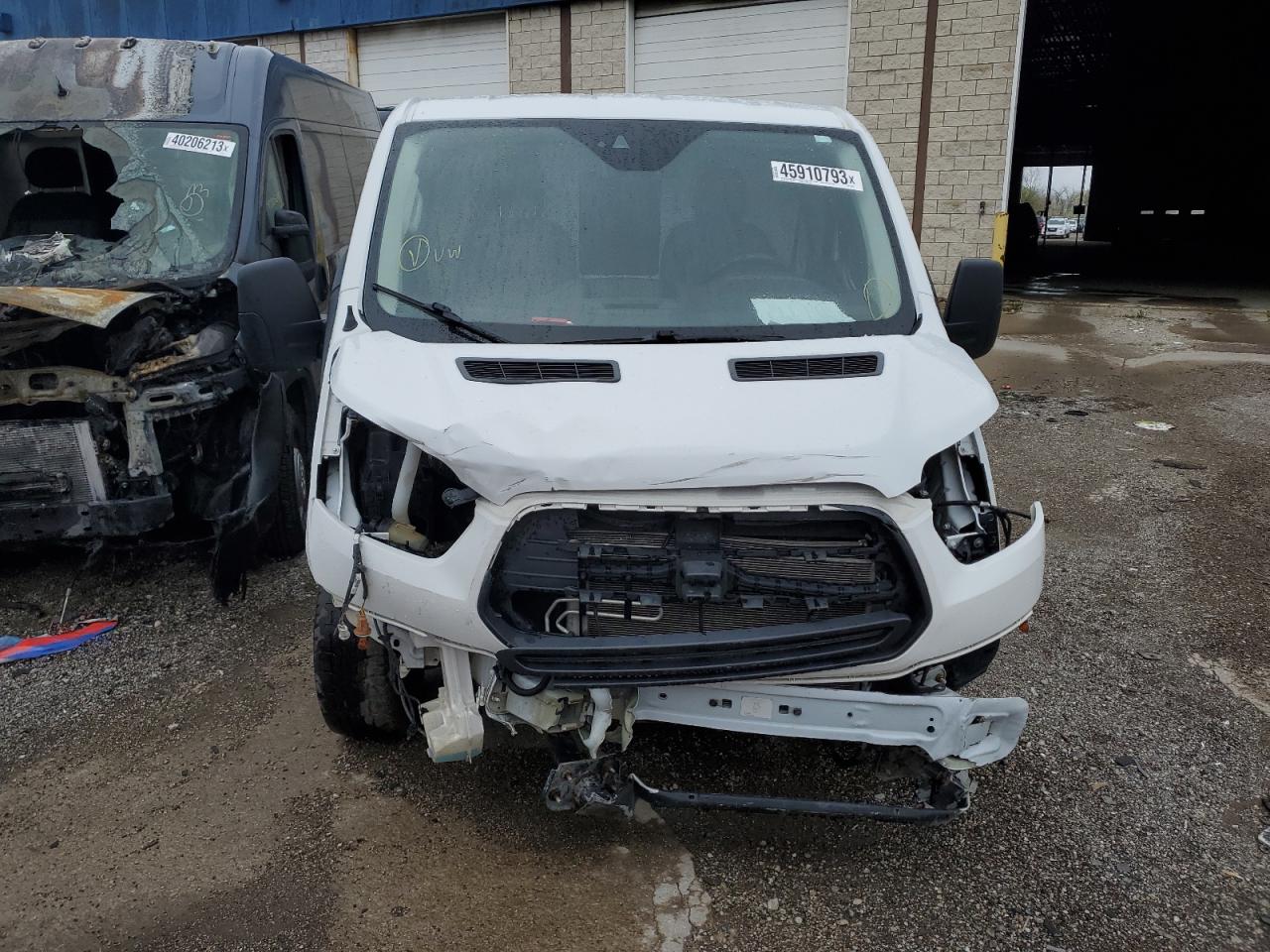 Photo 4 VIN: 1FTYR1YM8JKB16221 - FORD TRANSIT 