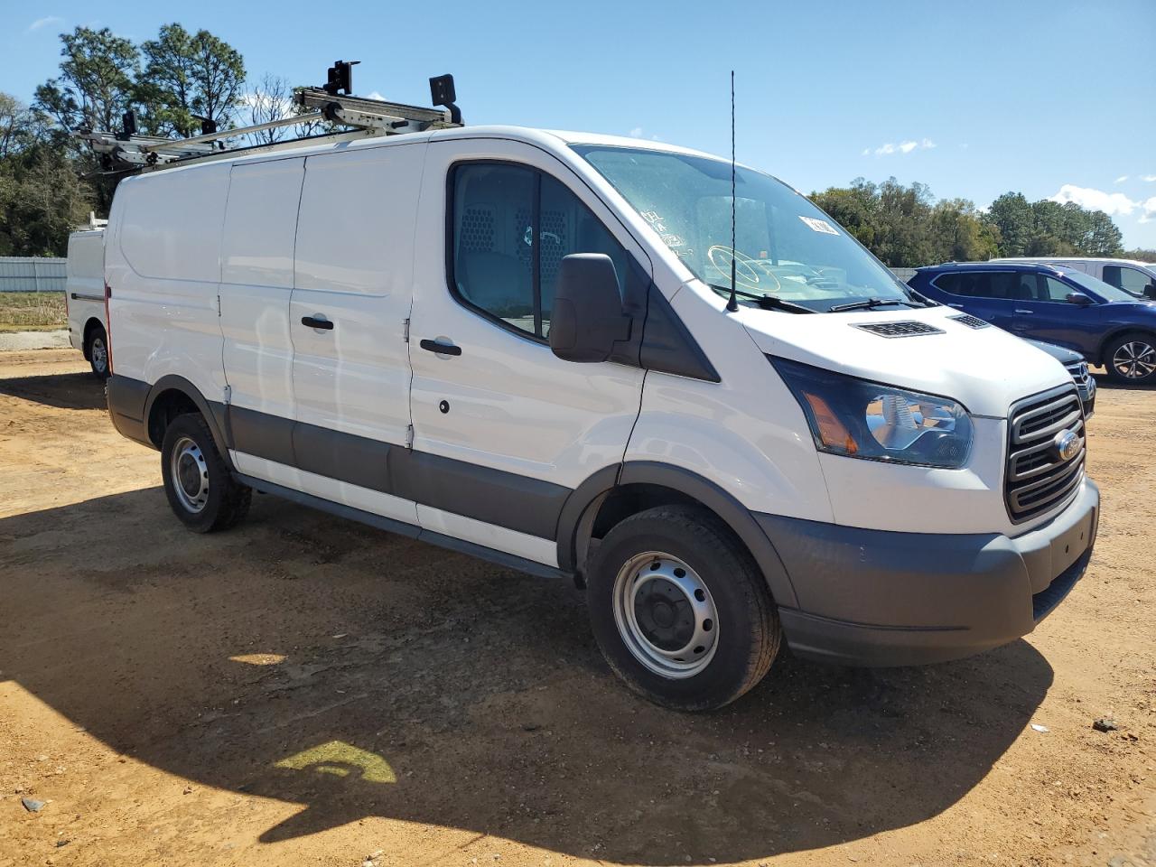 Photo 3 VIN: 1FTYR1ZG8JKB15109 - FORD TRANSIT 