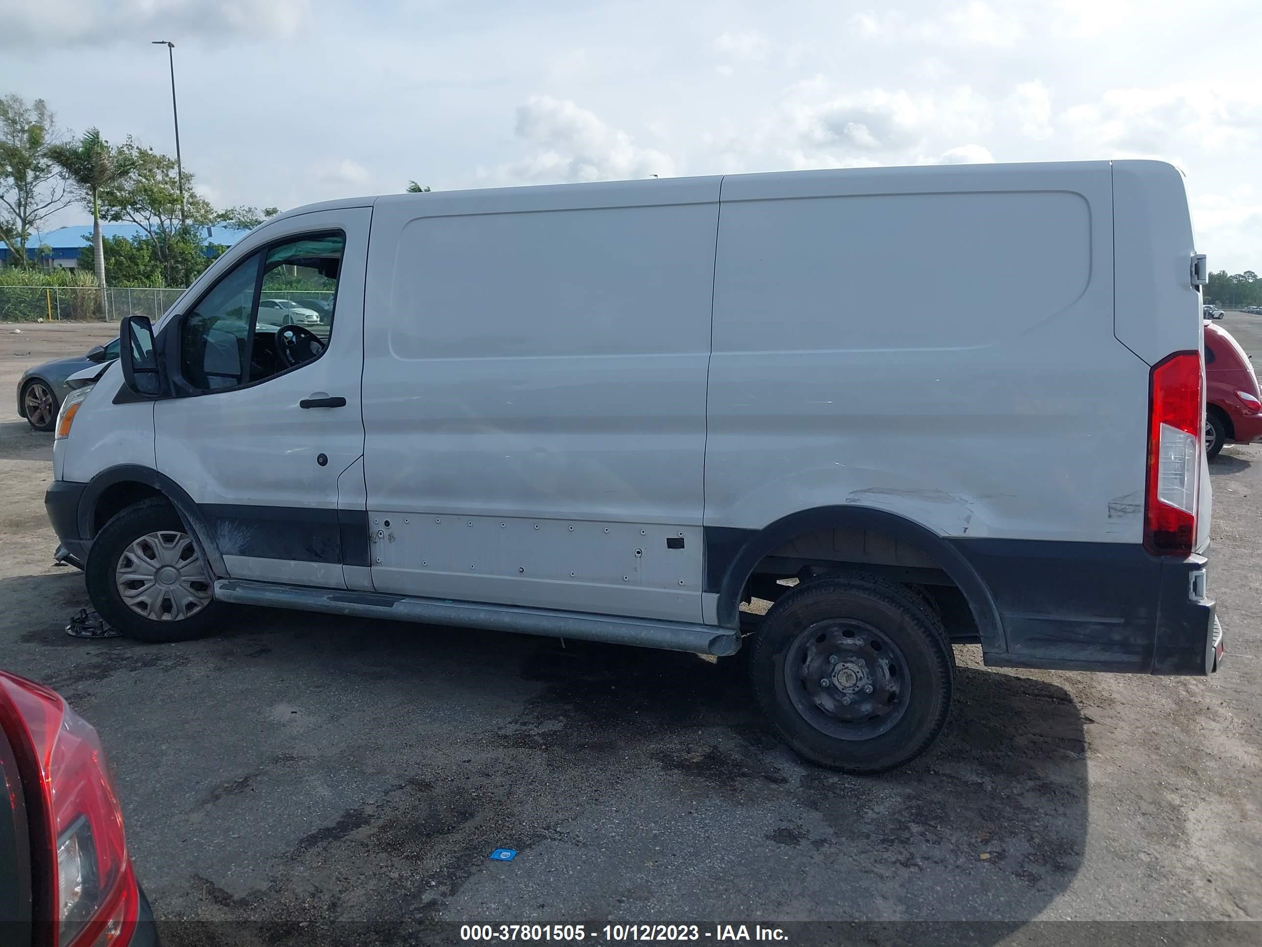 Photo 13 VIN: 1FTYR1ZM0KKB48872 - FORD TRANSIT 