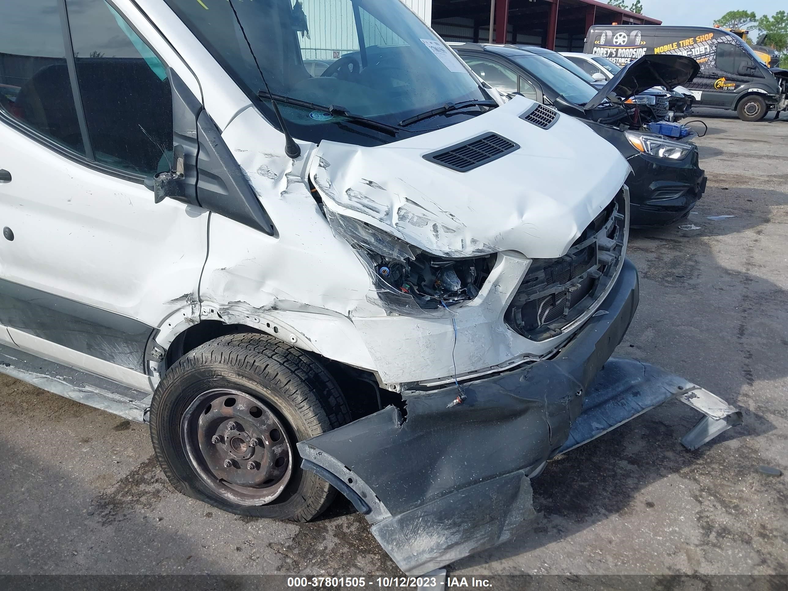 Photo 5 VIN: 1FTYR1ZM0KKB48872 - FORD TRANSIT 