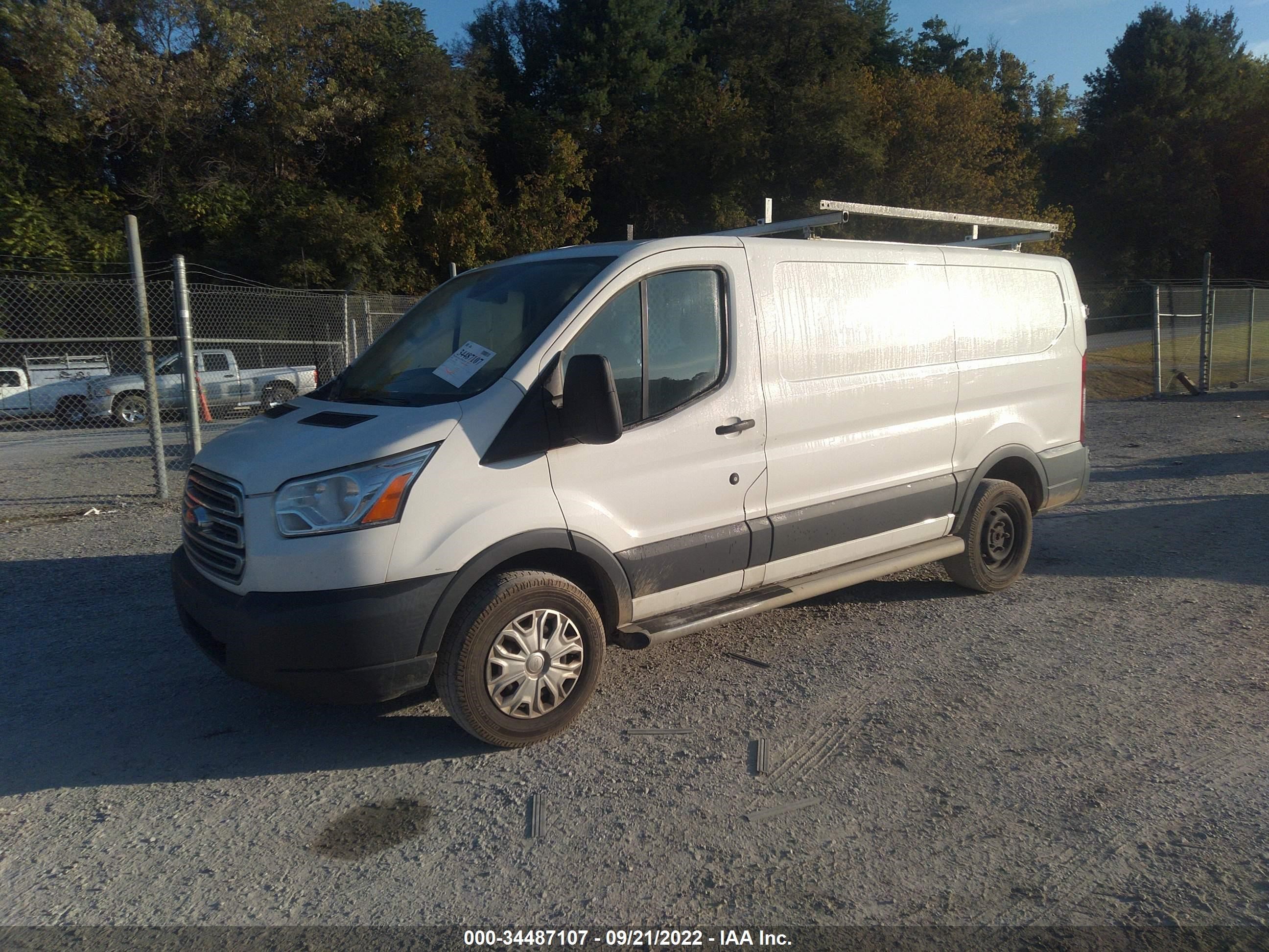 Photo 1 VIN: 1FTYR1ZM4GKA59670 - FORD TRANSIT 