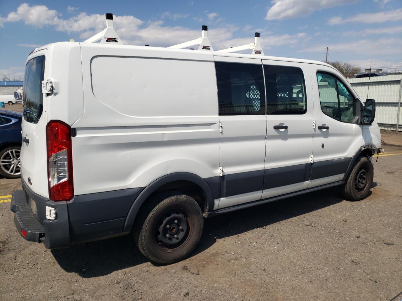 Photo 2 VIN: 1FTYR1ZM9GKA34683 - FORD TRANSIT 