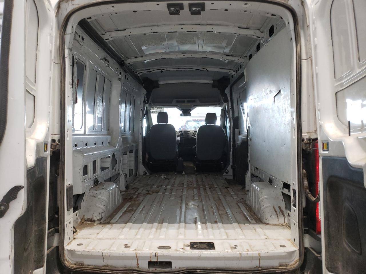 Photo 9 VIN: 1FTYR2CG1HKA27544 - FORD TRANSIT 