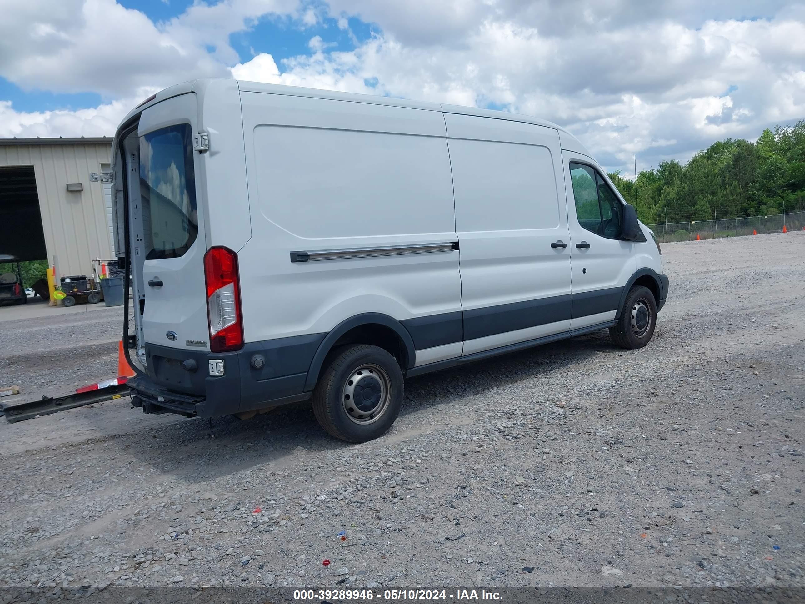 Photo 3 VIN: 1FTYR2CG2GKA13456 - FORD TRANSIT 