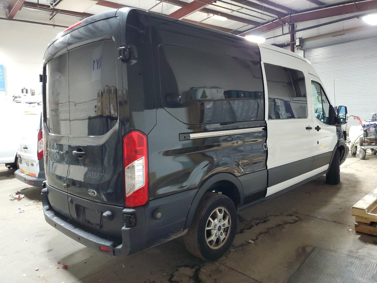 Photo 2 VIN: 1FTYR2CM1FKA84264 - FORD TRANSIT 