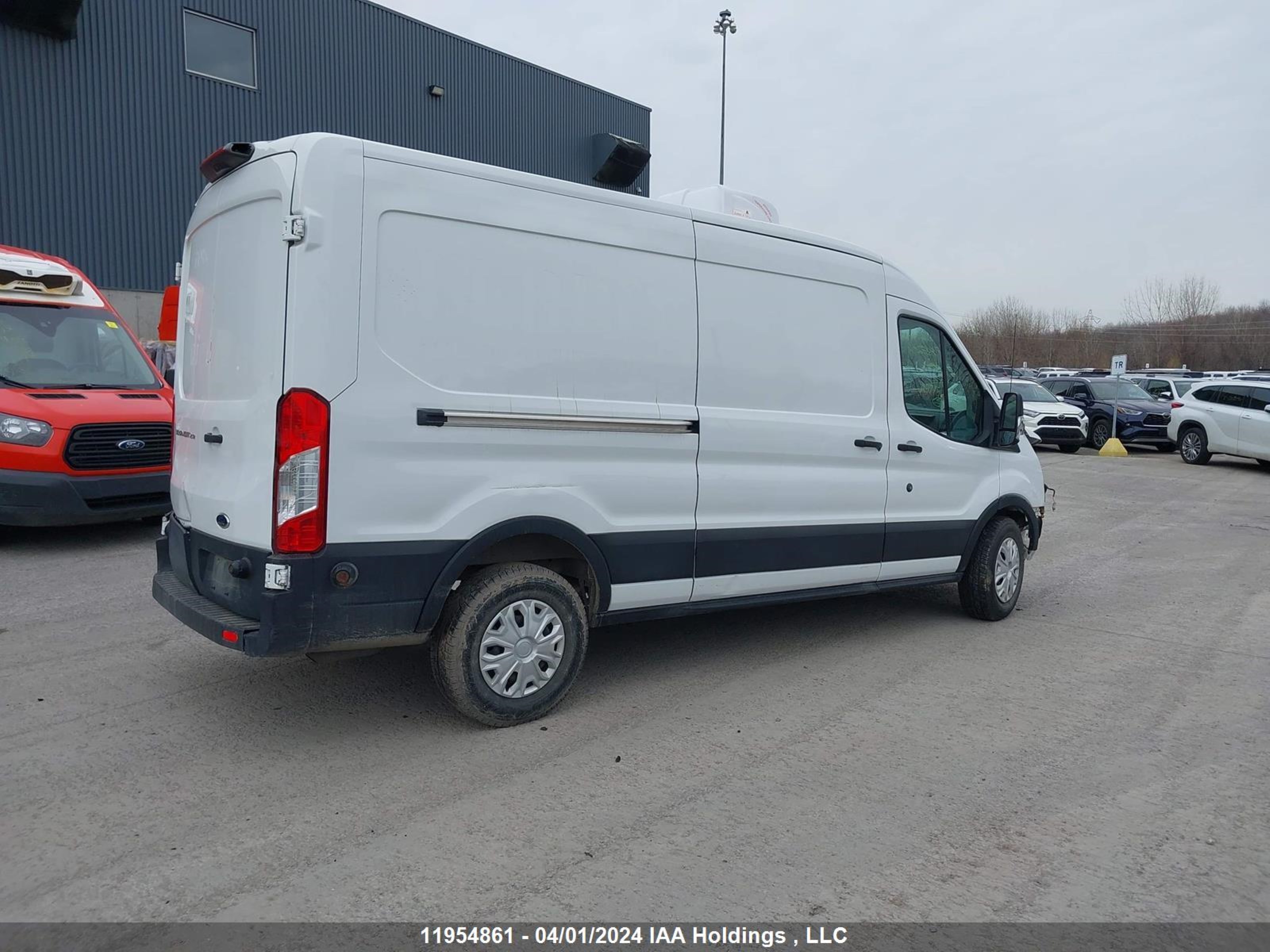 Photo 3 VIN: 1FTYR2CM5KKA57451 - FORD TRANSIT 