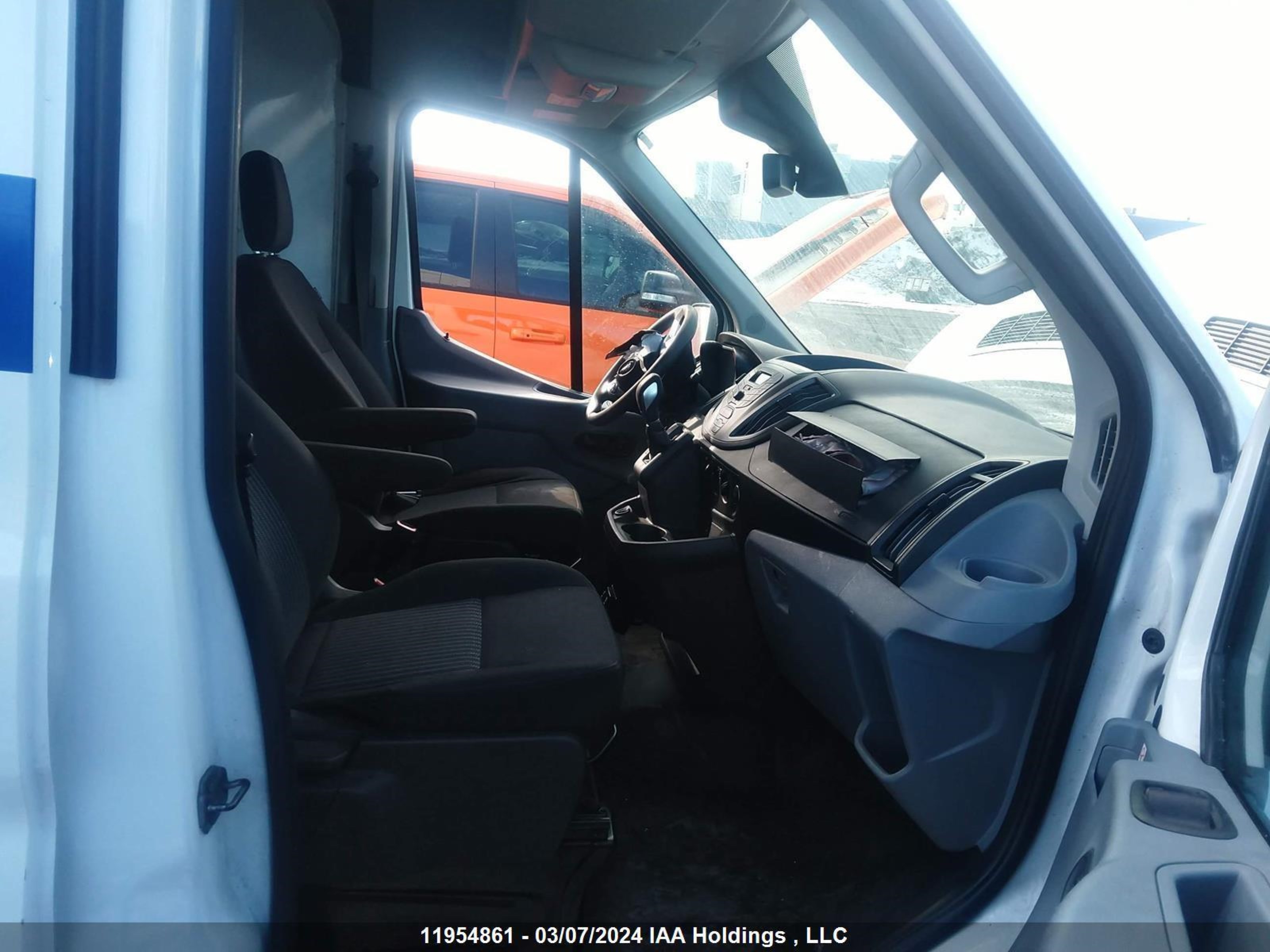 Photo 4 VIN: 1FTYR2CM5KKA57451 - FORD TRANSIT 