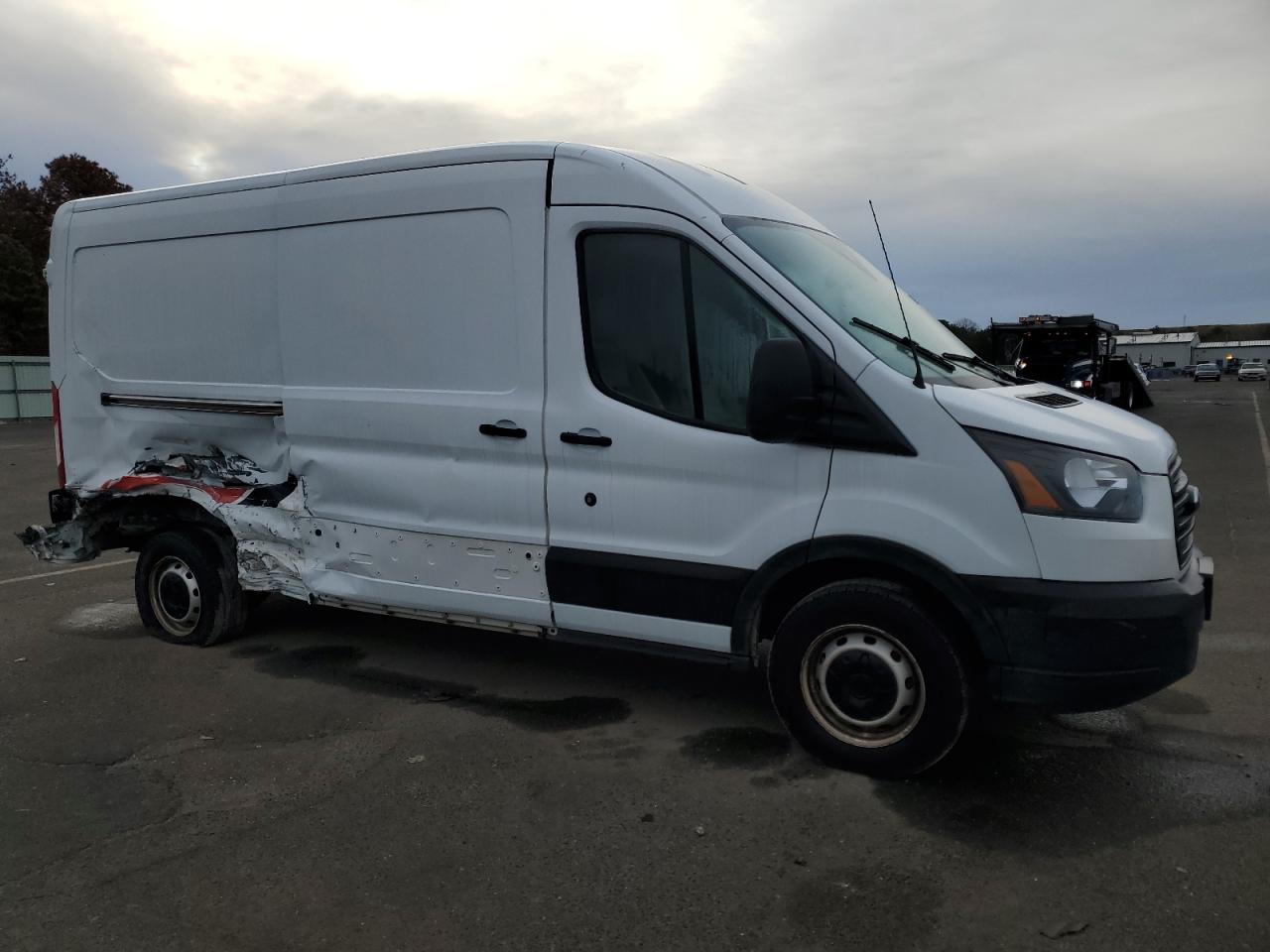 Photo 3 VIN: 1FTYR2CM9KKB31034 - FORD TRANSIT 