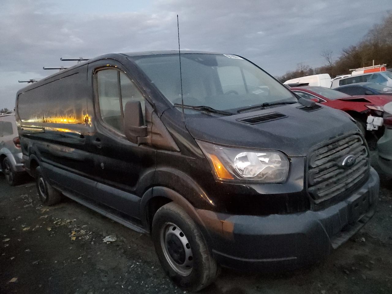 Photo 3 VIN: 1FTYR2YG5HKB32516 - FORD TRANSIT 