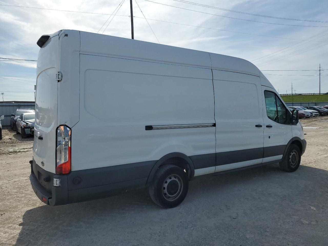 Photo 2 VIN: 1FTYR3XM1JKA32318 - FORD TRANSIT 