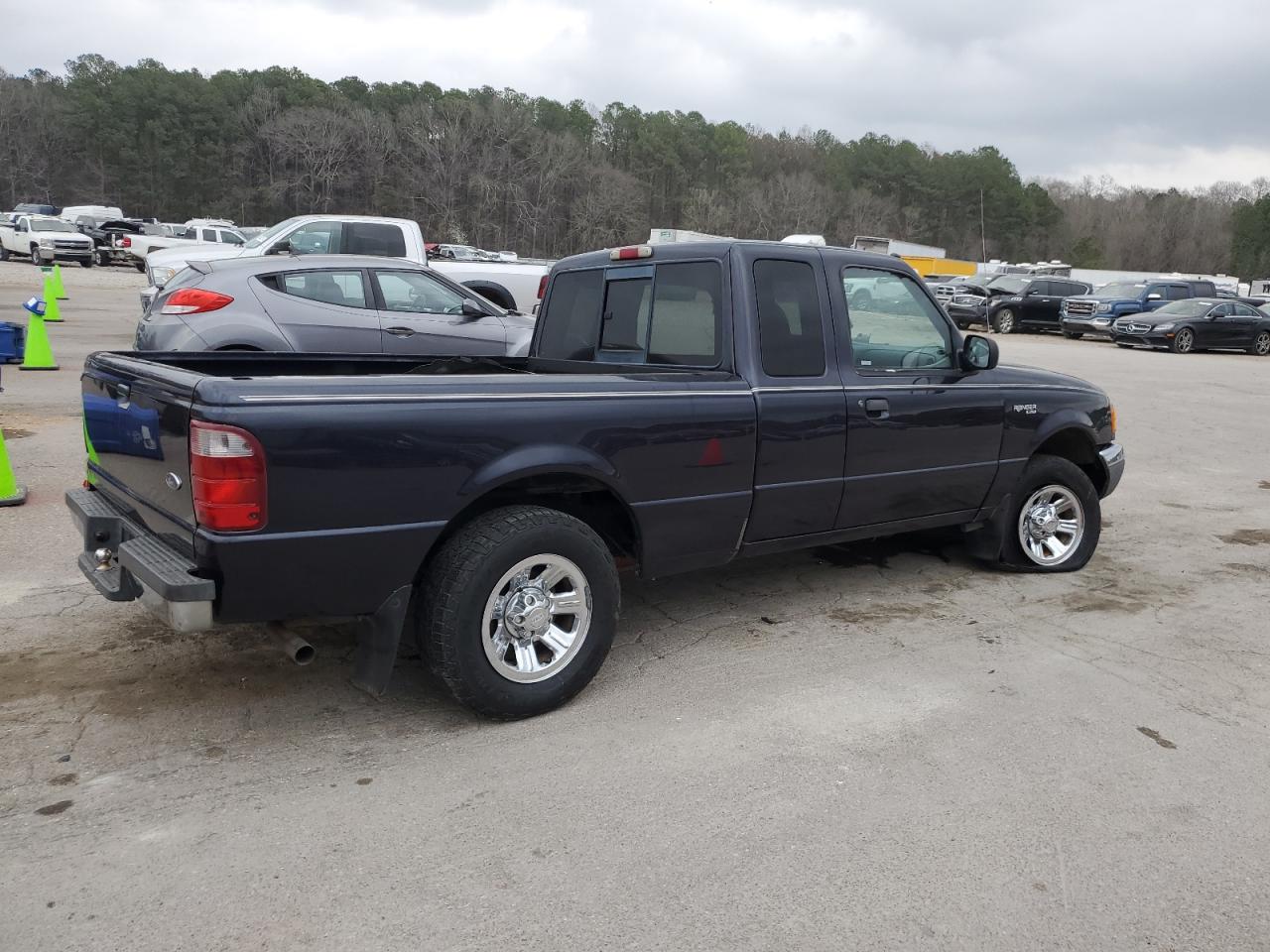 Photo 2 VIN: 1FTYR44U22TA03318 - FORD RANGER 