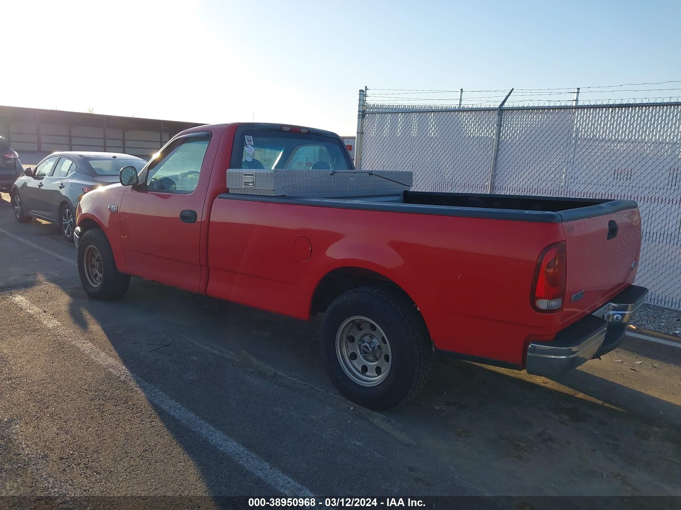 Photo 2 VIN: 1FTZF1721XNB50151 - FORD F-150 