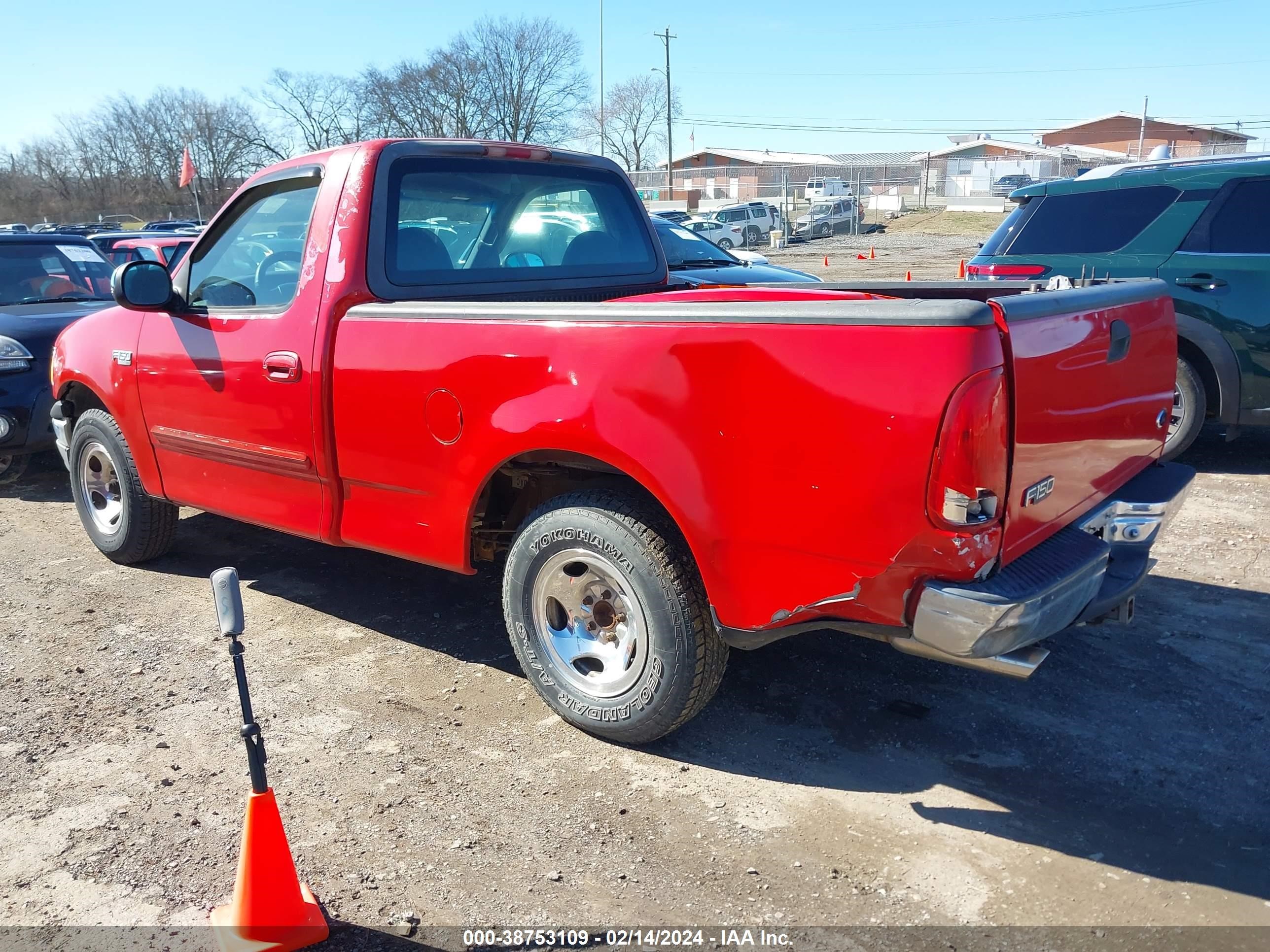 Photo 2 VIN: 1FTZF1724XNA28402 - FORD F-150 