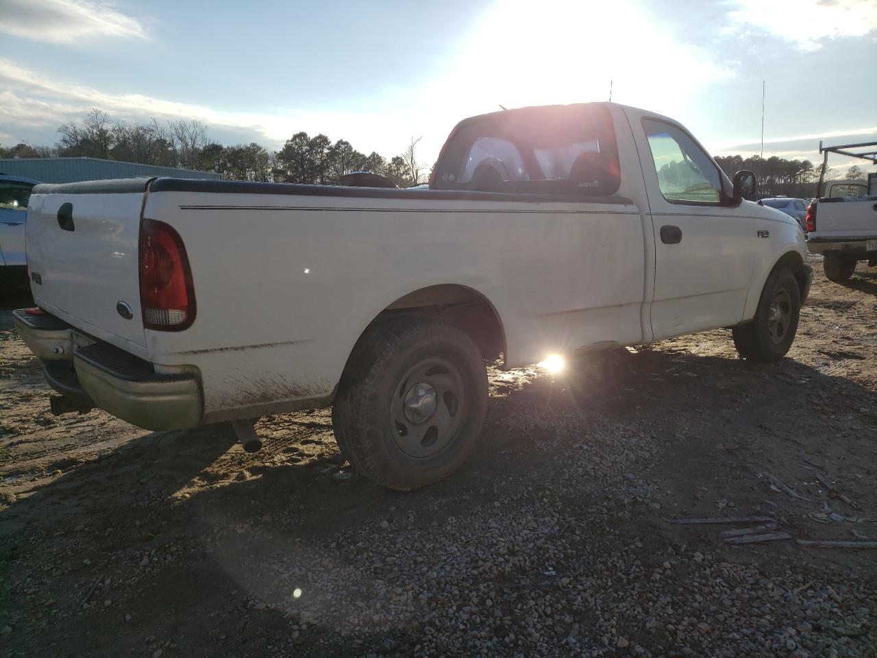 Photo 2 VIN: 1FTZF1729XNB69398 - FORD F-150 