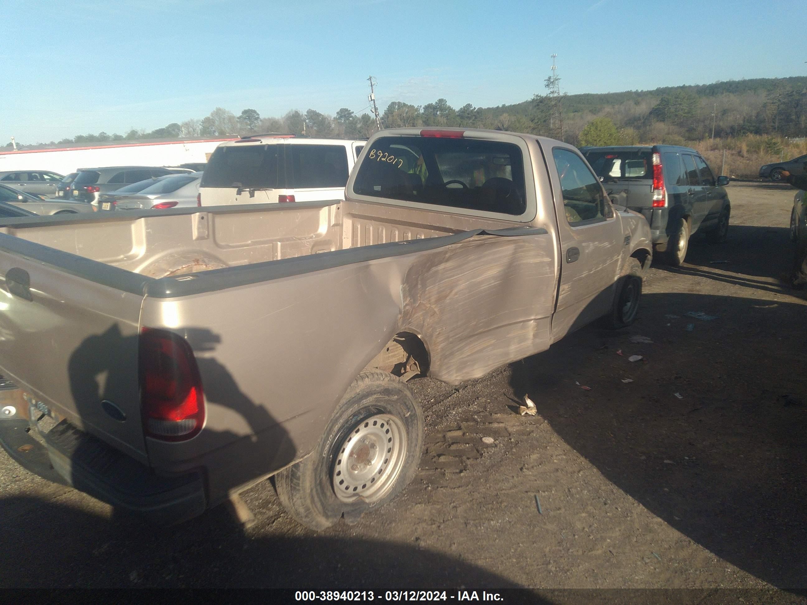 Photo 3 VIN: 1FTZF1767WNB92107 - FORD F-150 