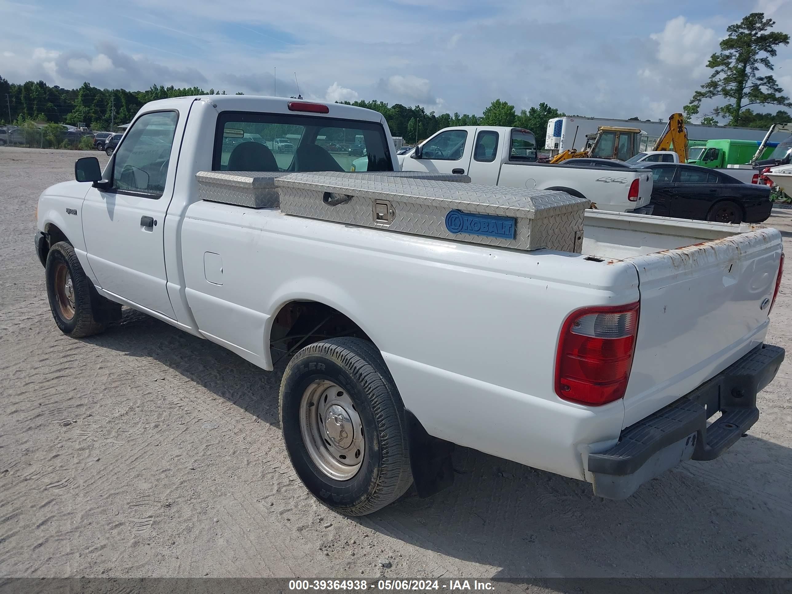 Photo 2 VIN: 1FTZR11EX2PB10674 - FORD RANGER 