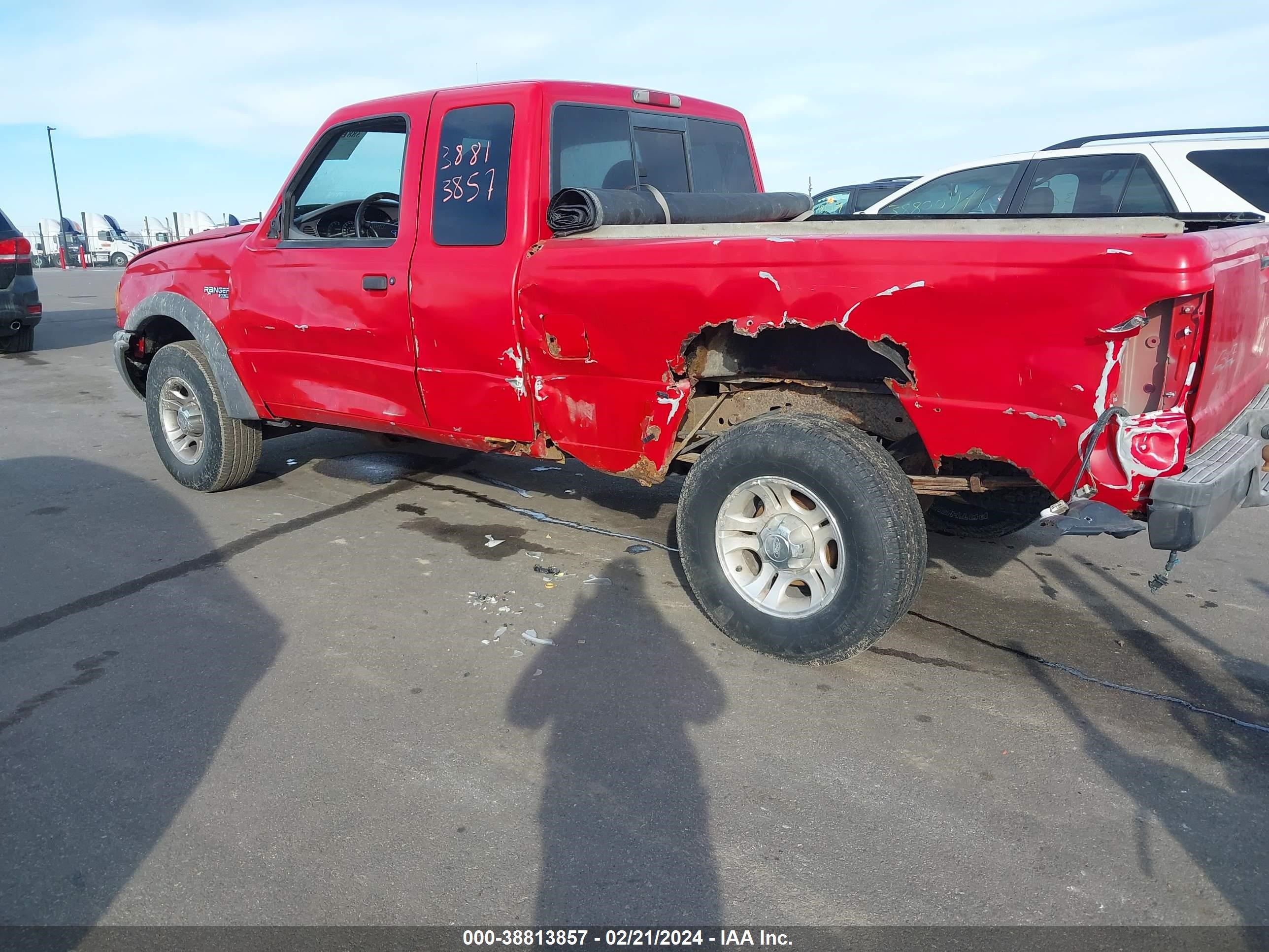 Photo 2 VIN: 1FTZR15E11TA04050 - FORD RANGER 