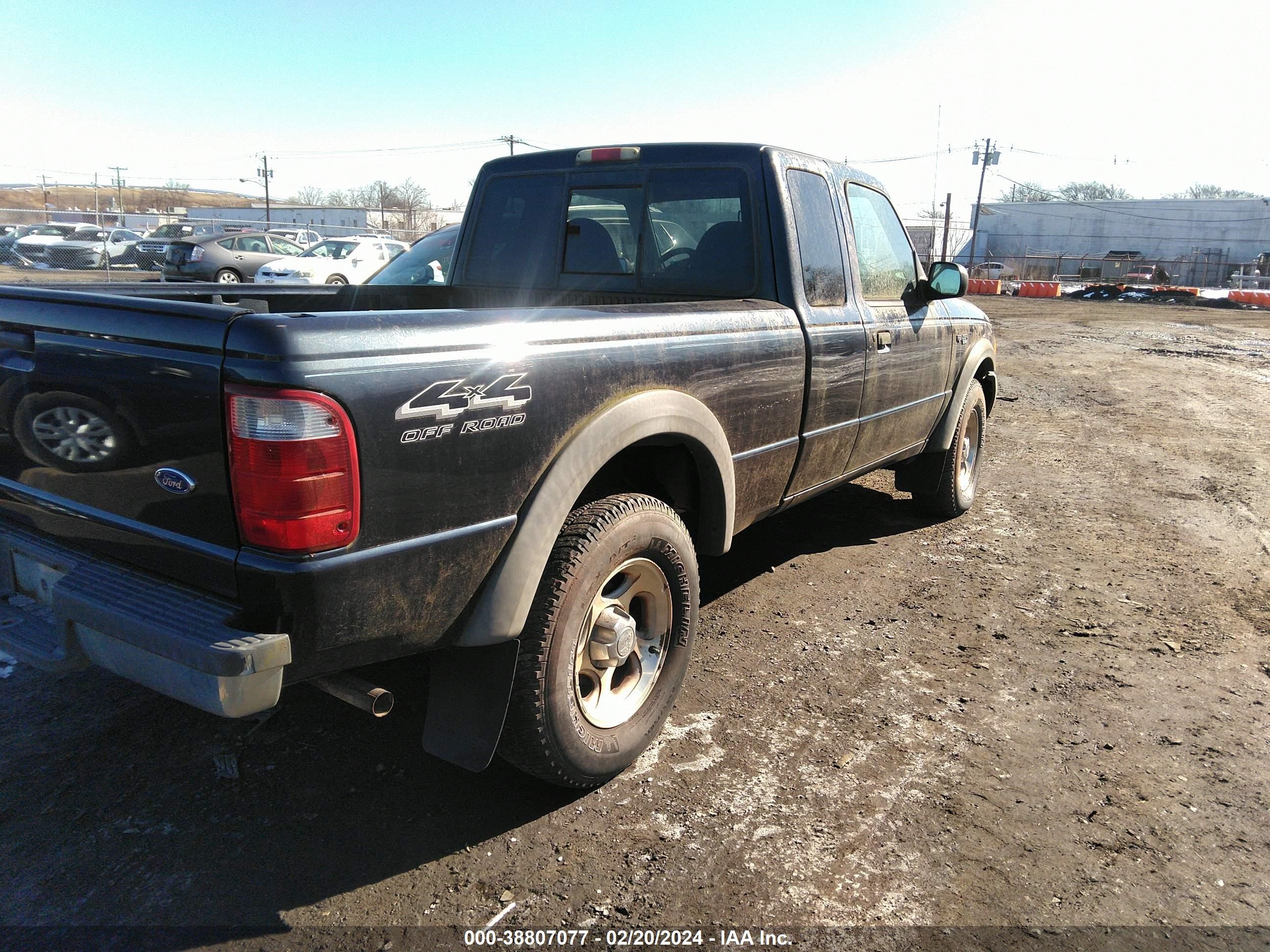 Photo 3 VIN: 1FTZR15E41TA99946 - FORD RANGER 