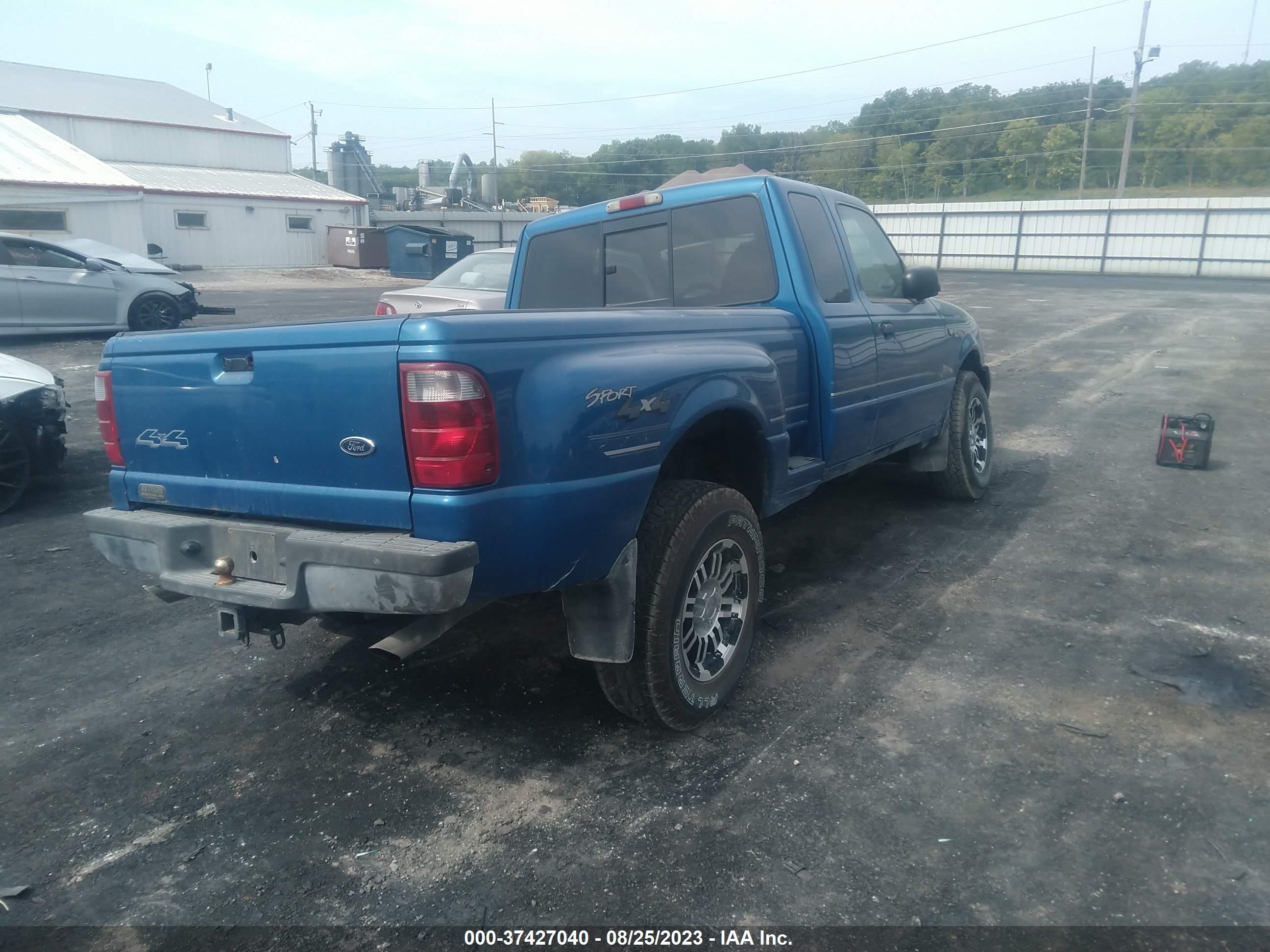 Photo 3 VIN: 1FTZR15U11PA56035 - FORD RANGER 