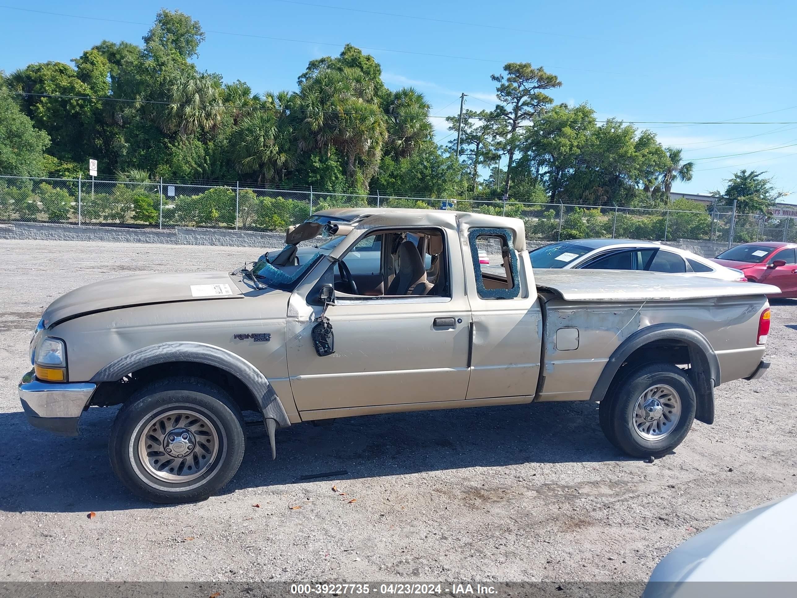 Photo 14 VIN: 1FTZR15V0XPB90438 - FORD RANGER 