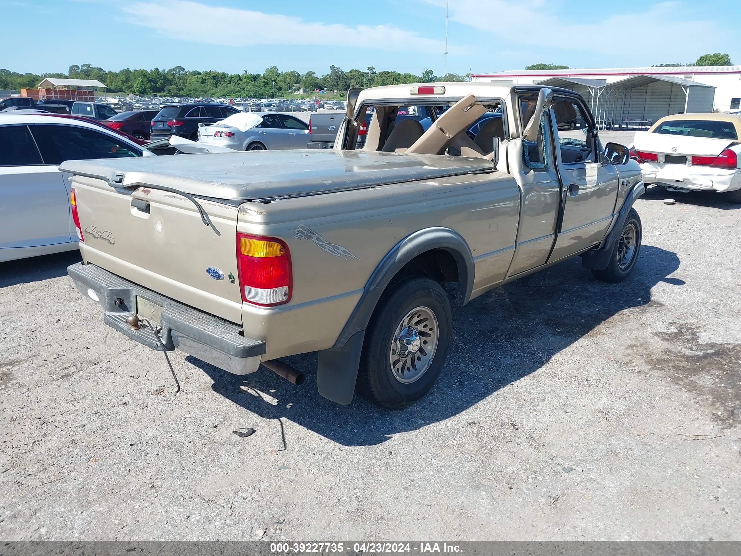 Photo 3 VIN: 1FTZR15V0XPB90438 - FORD RANGER 