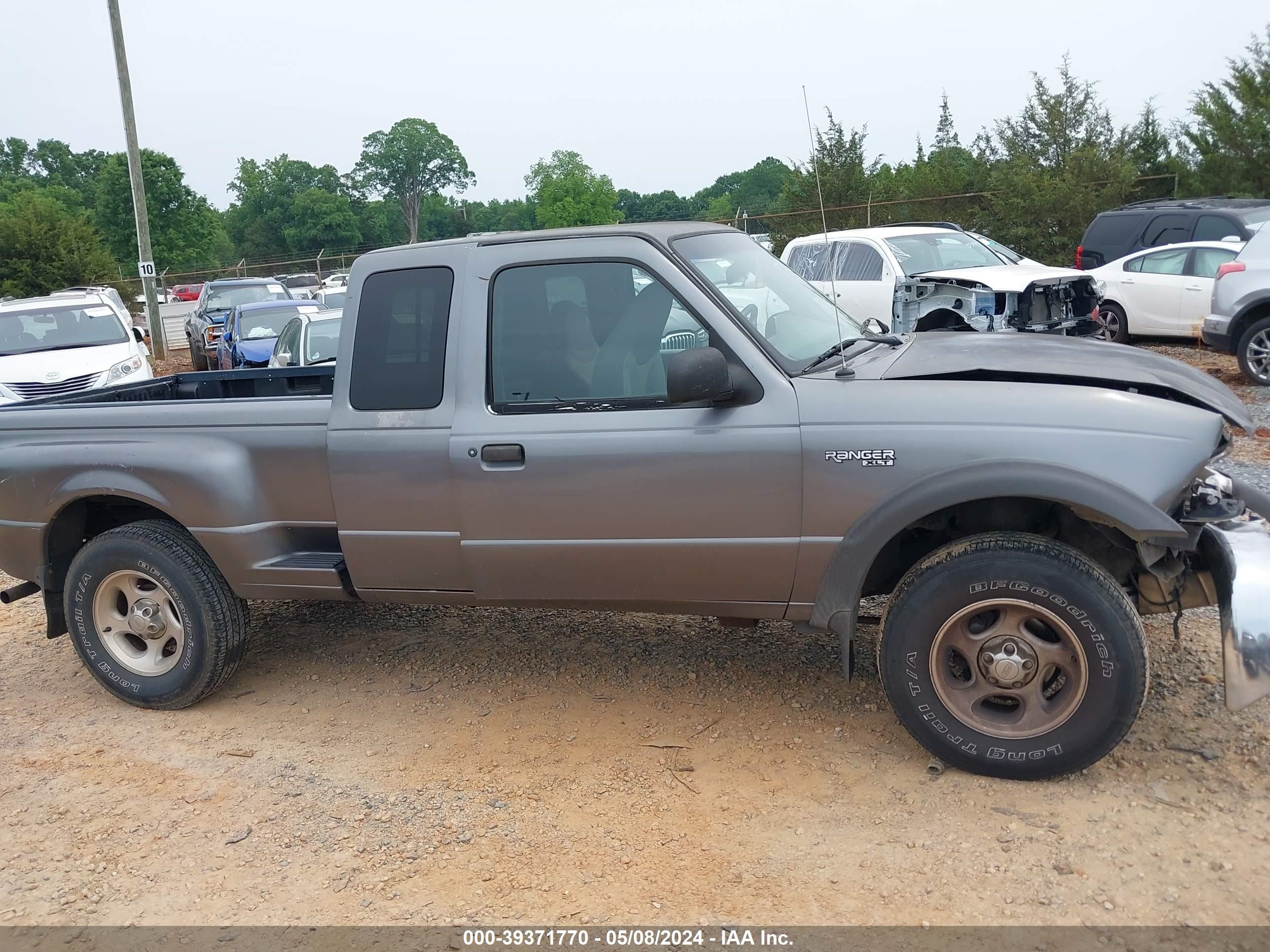 Photo 12 VIN: 1FTZR15V0YTA03594 - FORD RANGER 