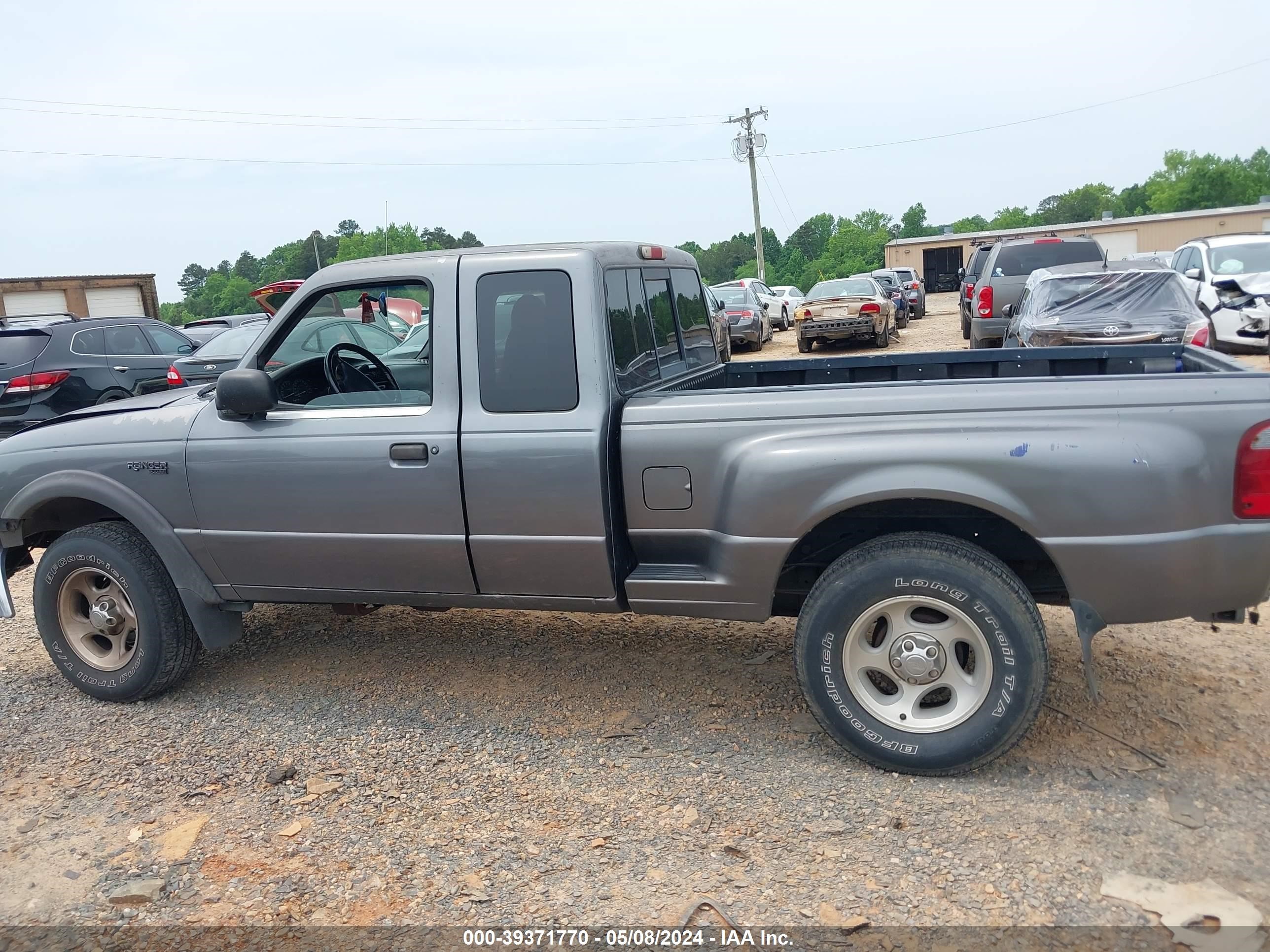 Photo 13 VIN: 1FTZR15V0YTA03594 - FORD RANGER 