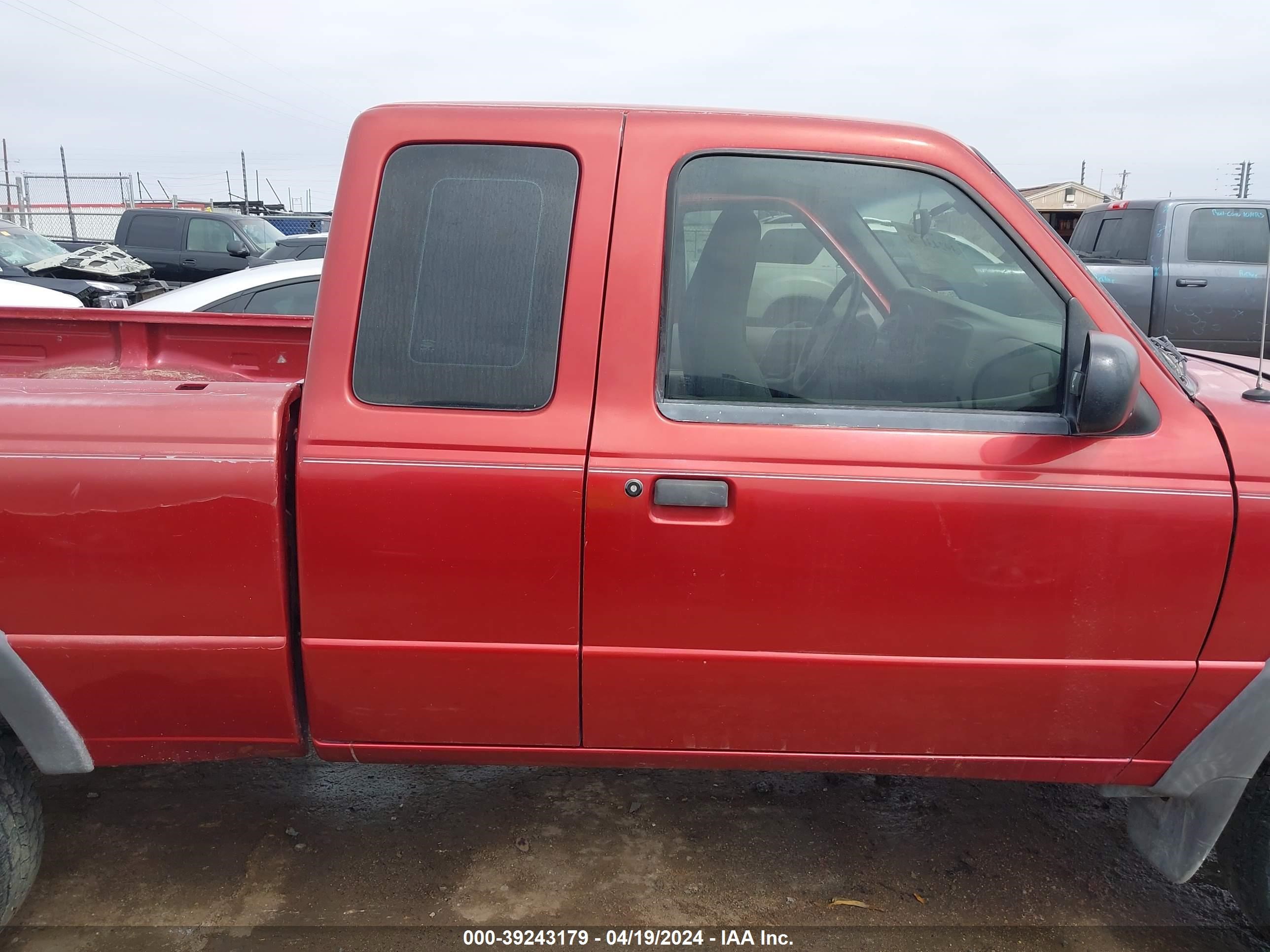 Photo 12 VIN: 1FTZR15V4XPB90569 - FORD RANGER 