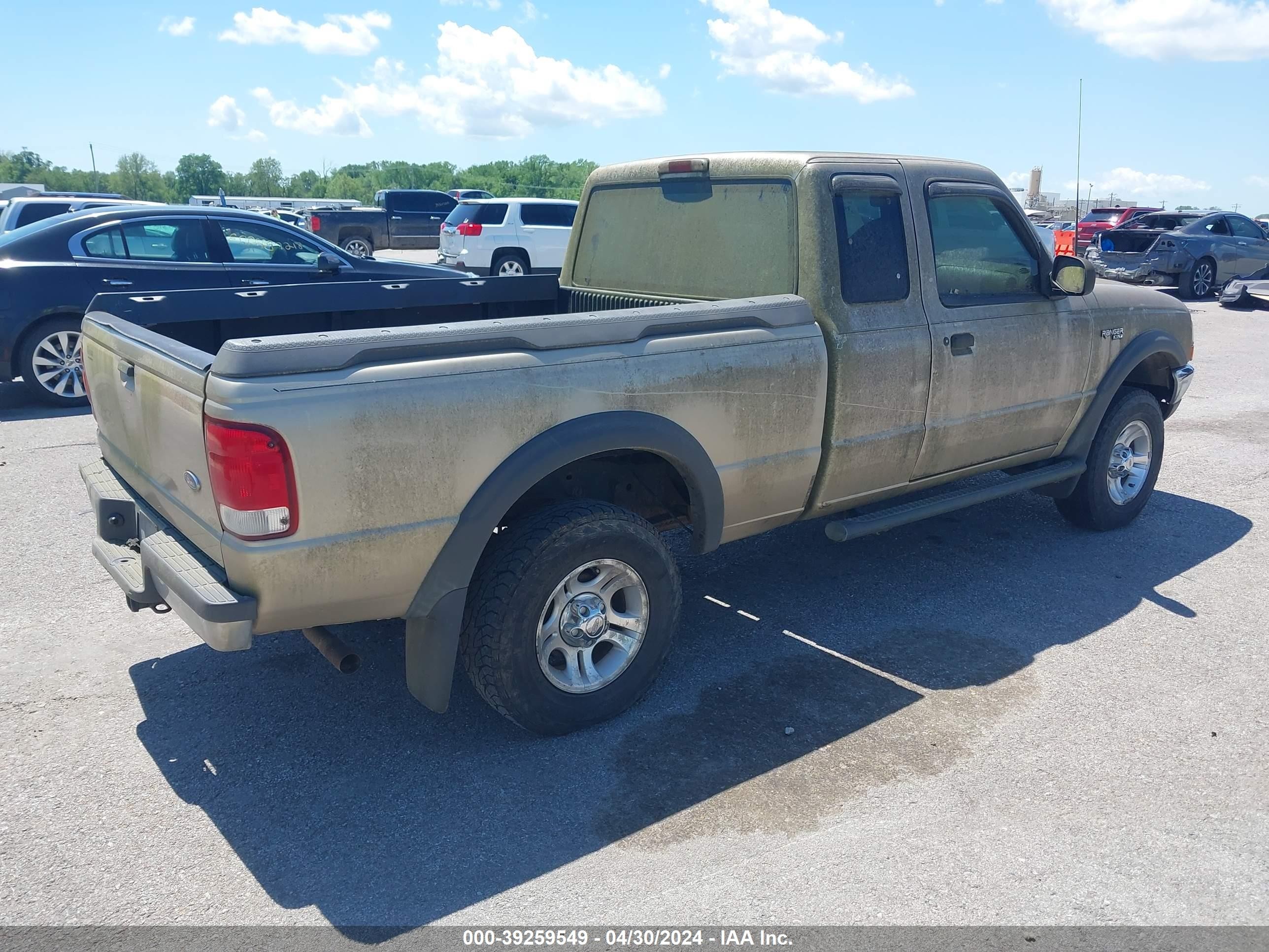 Photo 3 VIN: 1FTZR15V4YPB21320 - FORD RANGER 