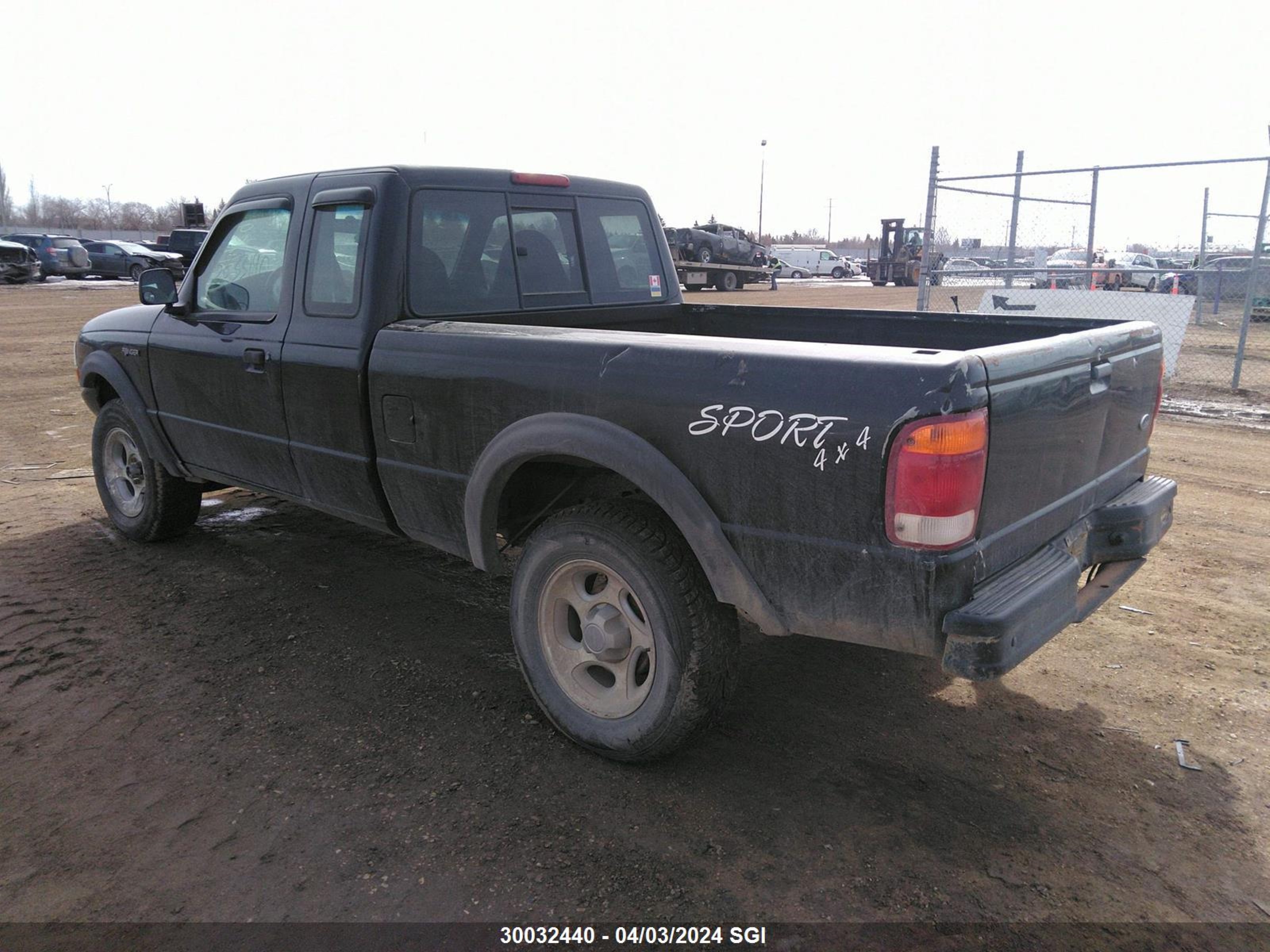 Photo 2 VIN: 1FTZR15V5XPA81439 - FORD RANGER 