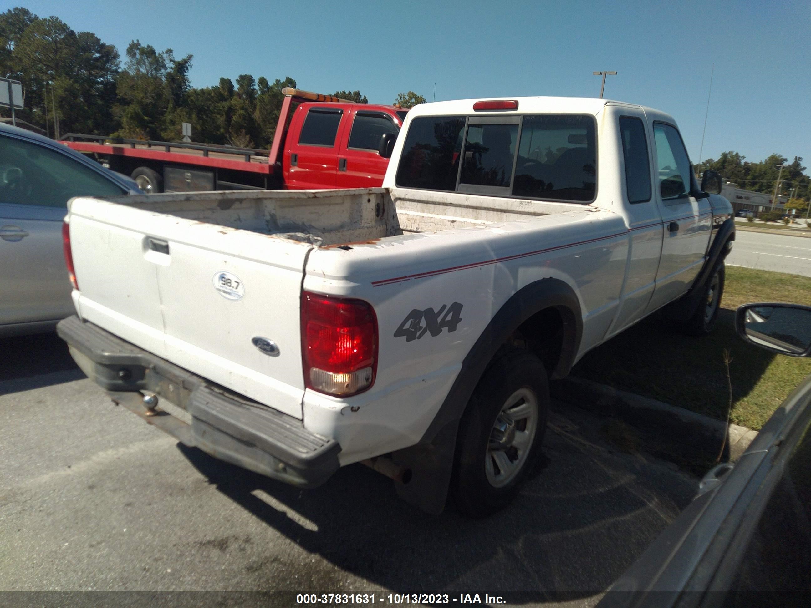 Photo 3 VIN: 1FTZR15V6YTB18698 - FORD RANGER 