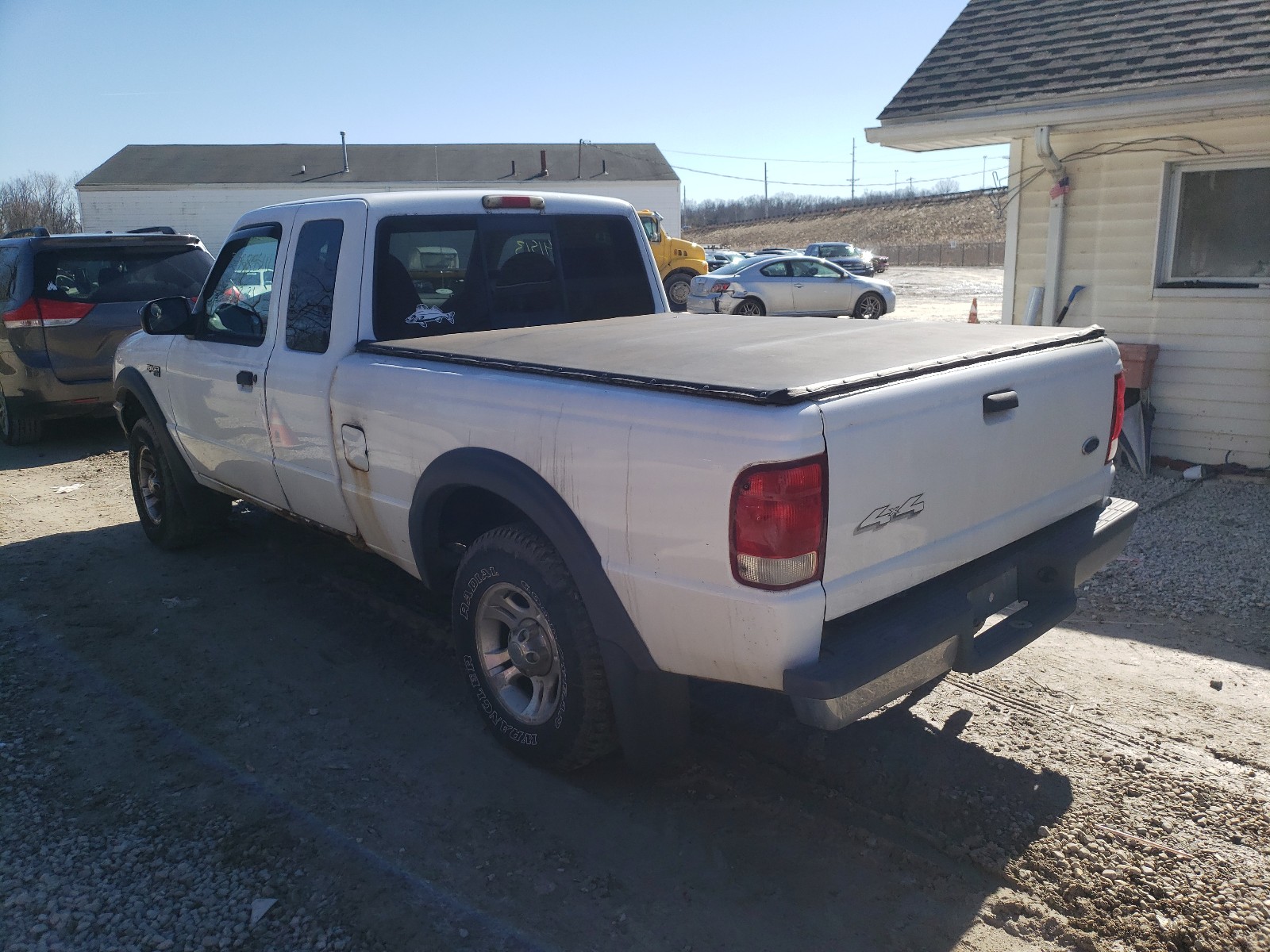 Photo 2 VIN: 1FTZR15V7YTB26440 - FORD RANGER SUP 