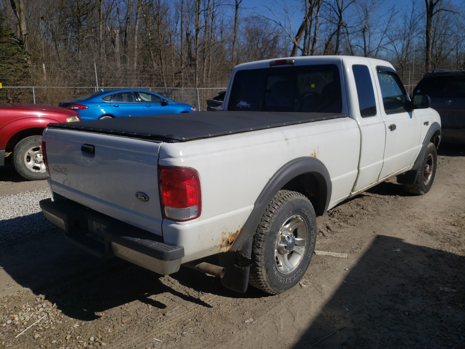 Photo 3 VIN: 1FTZR15V7YTB26440 - FORD RANGER SUP 