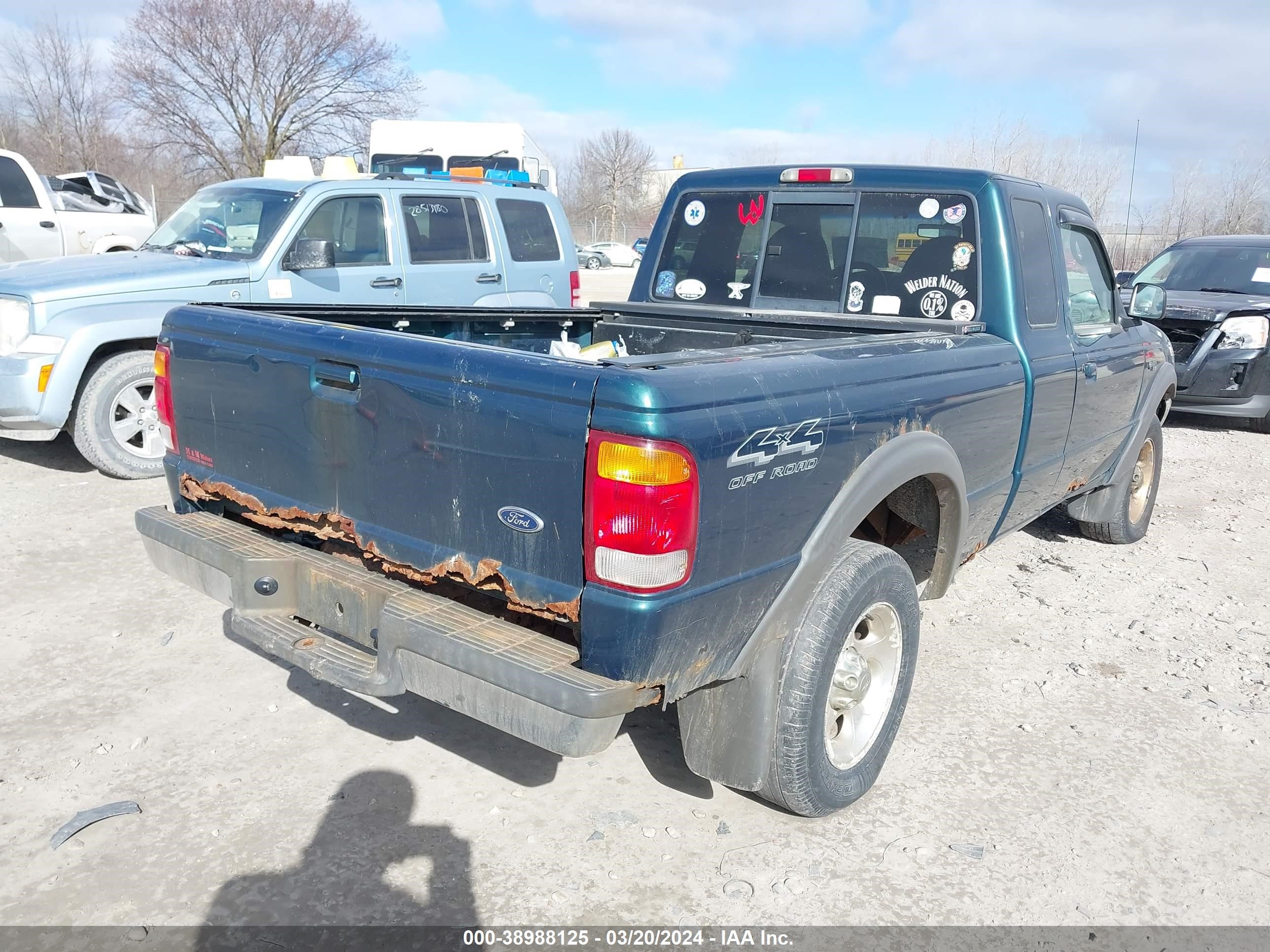 Photo 3 VIN: 1FTZR15X0WTE19241 - FORD RANGER 