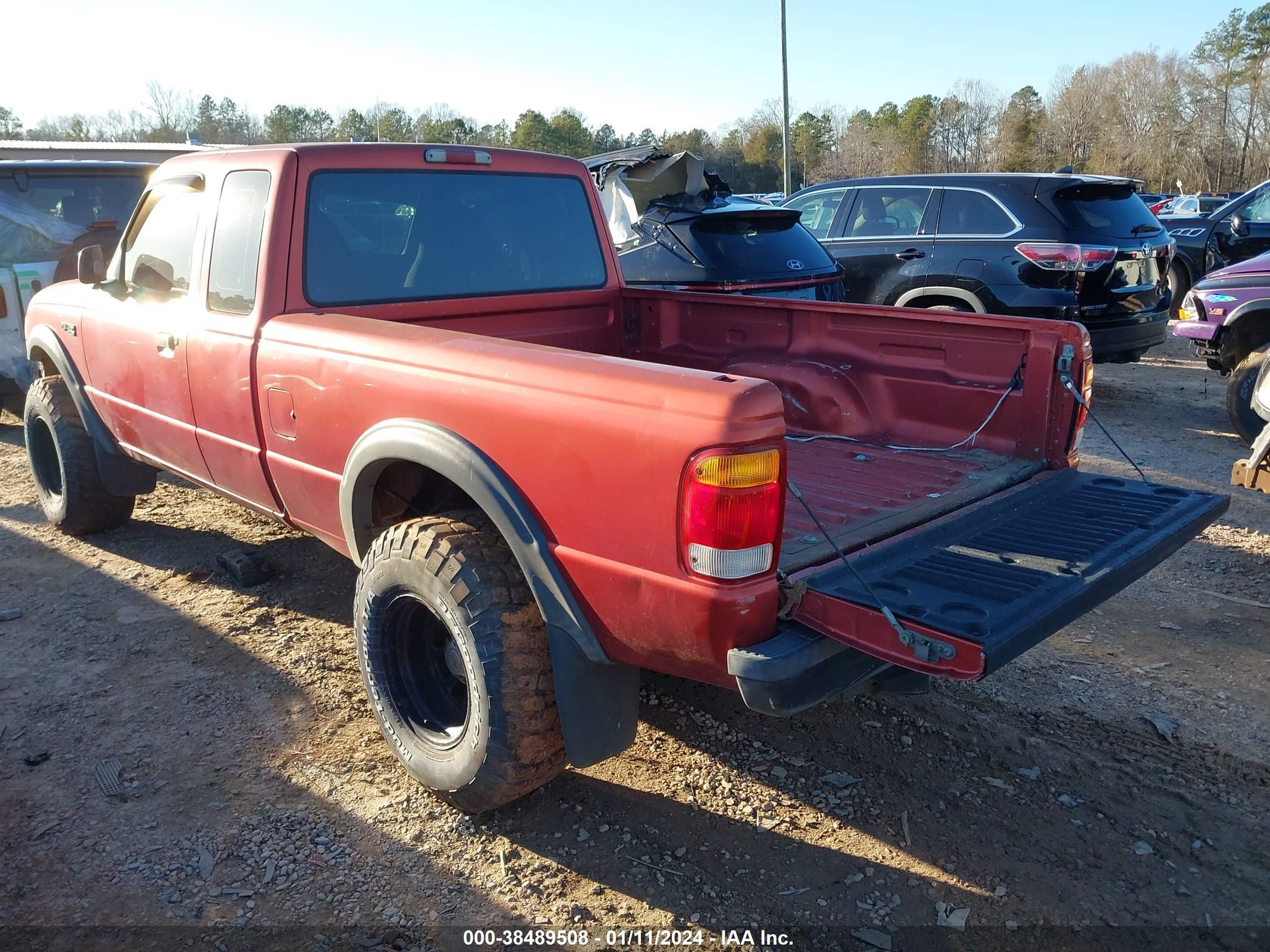 Photo 2 VIN: 1FTZR15X0XPC08812 - FORD RANGER 