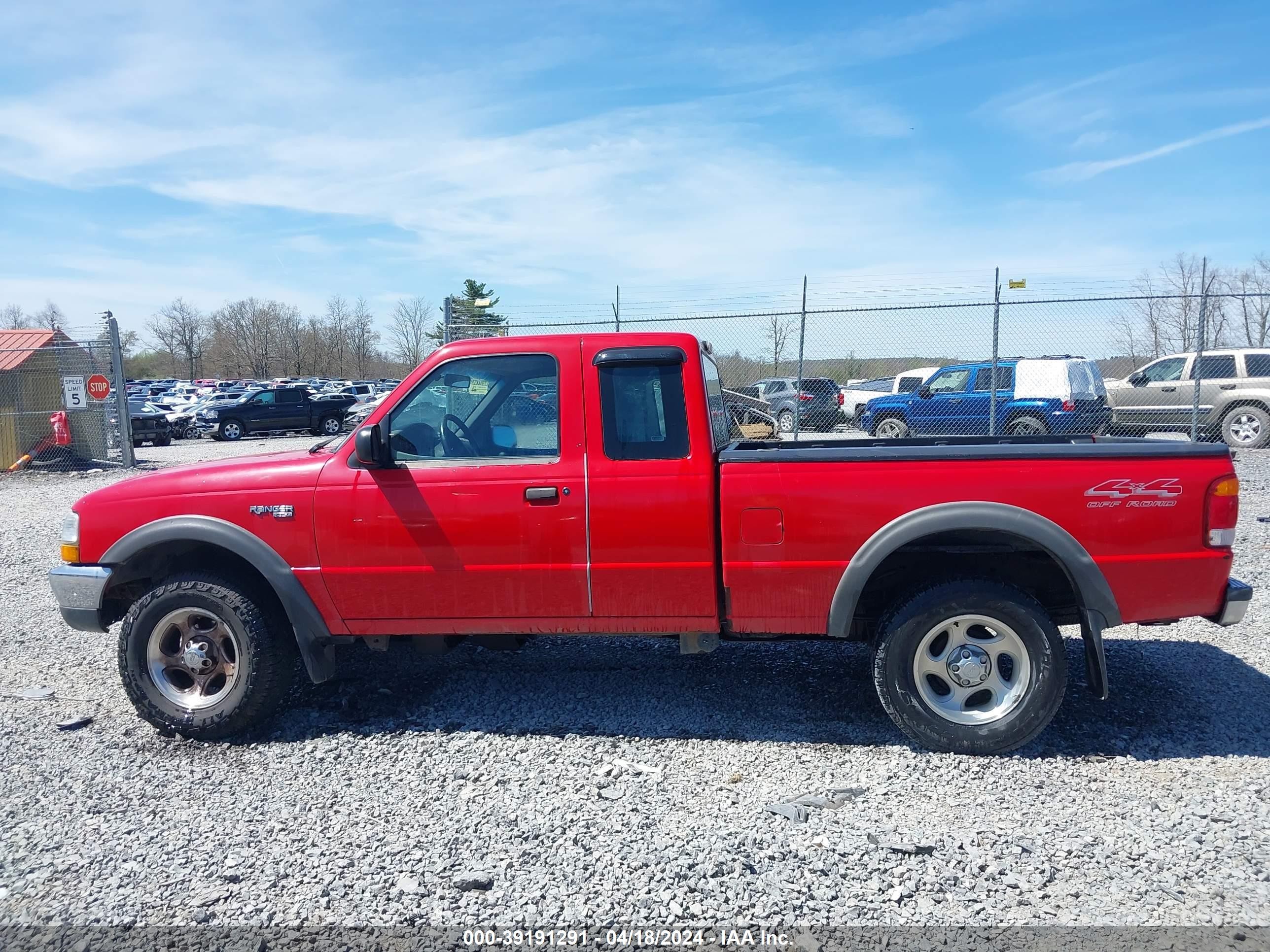 Photo 13 VIN: 1FTZR15X1XPA17352 - FORD RANGER 