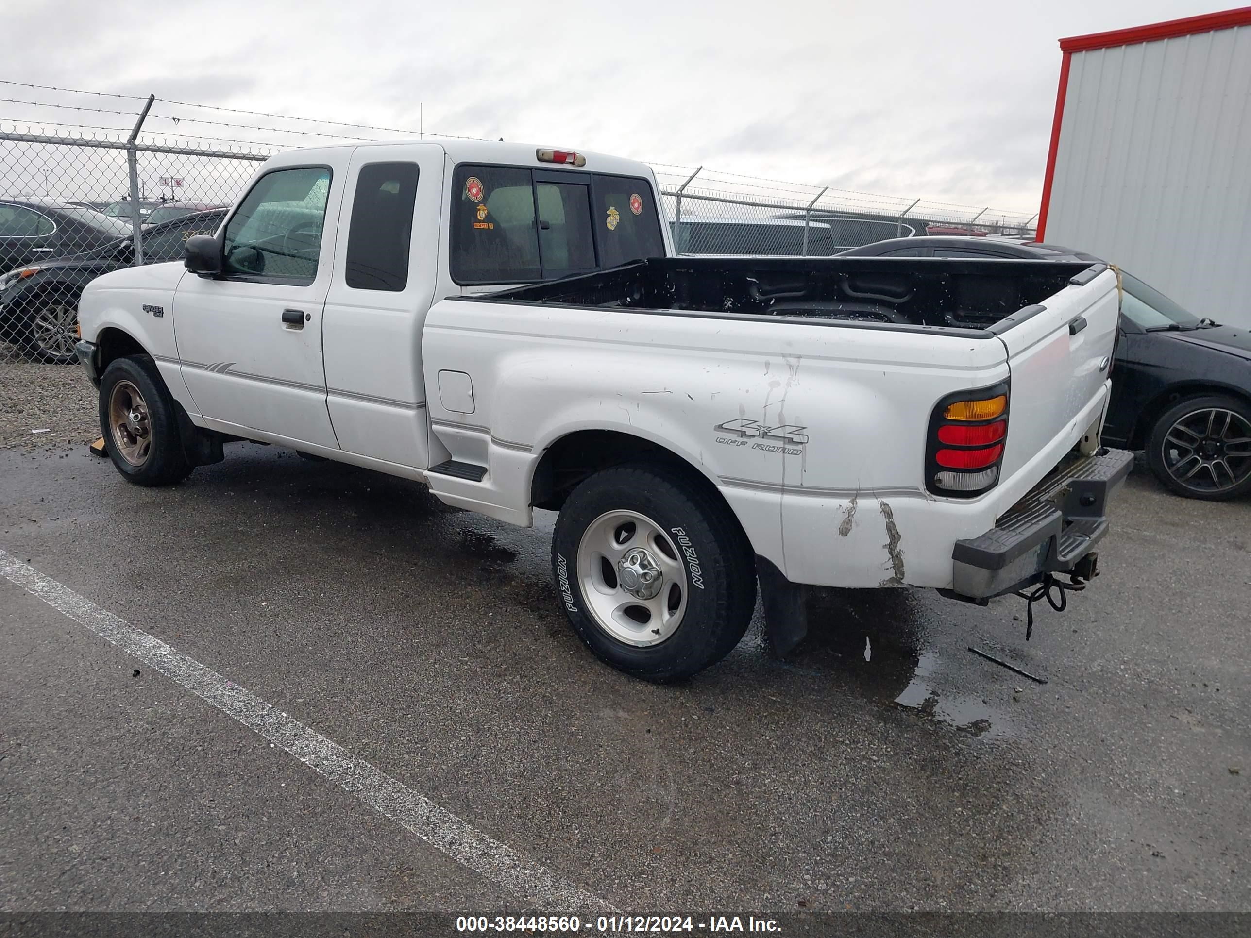 Photo 2 VIN: 1FTZR15X4XTA56055 - FORD RANGER 