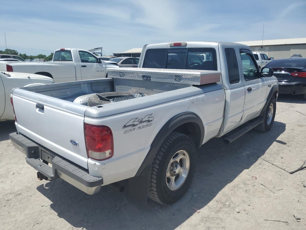 Photo 2 VIN: 1FTZR15X7YTA68296 - FORD RANGER 