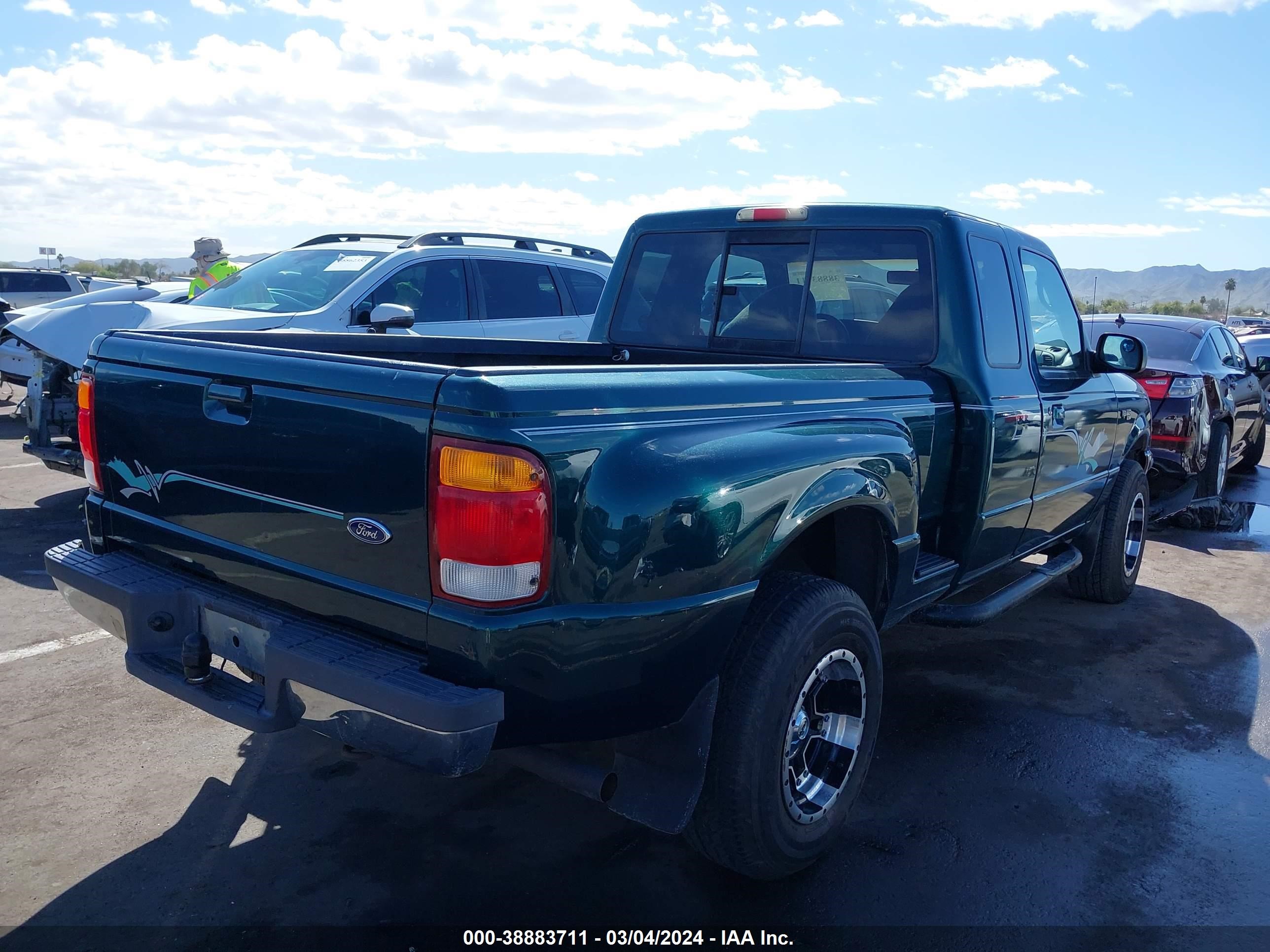 Photo 3 VIN: 1FTZR15X8WPB03658 - FORD RANGER 