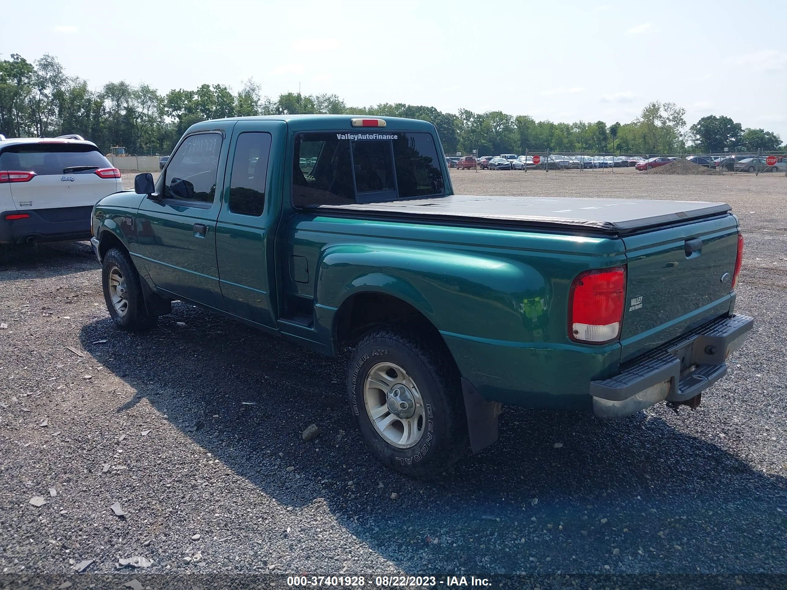 Photo 2 VIN: 1FTZR15X8YTA90470 - FORD RANGER 