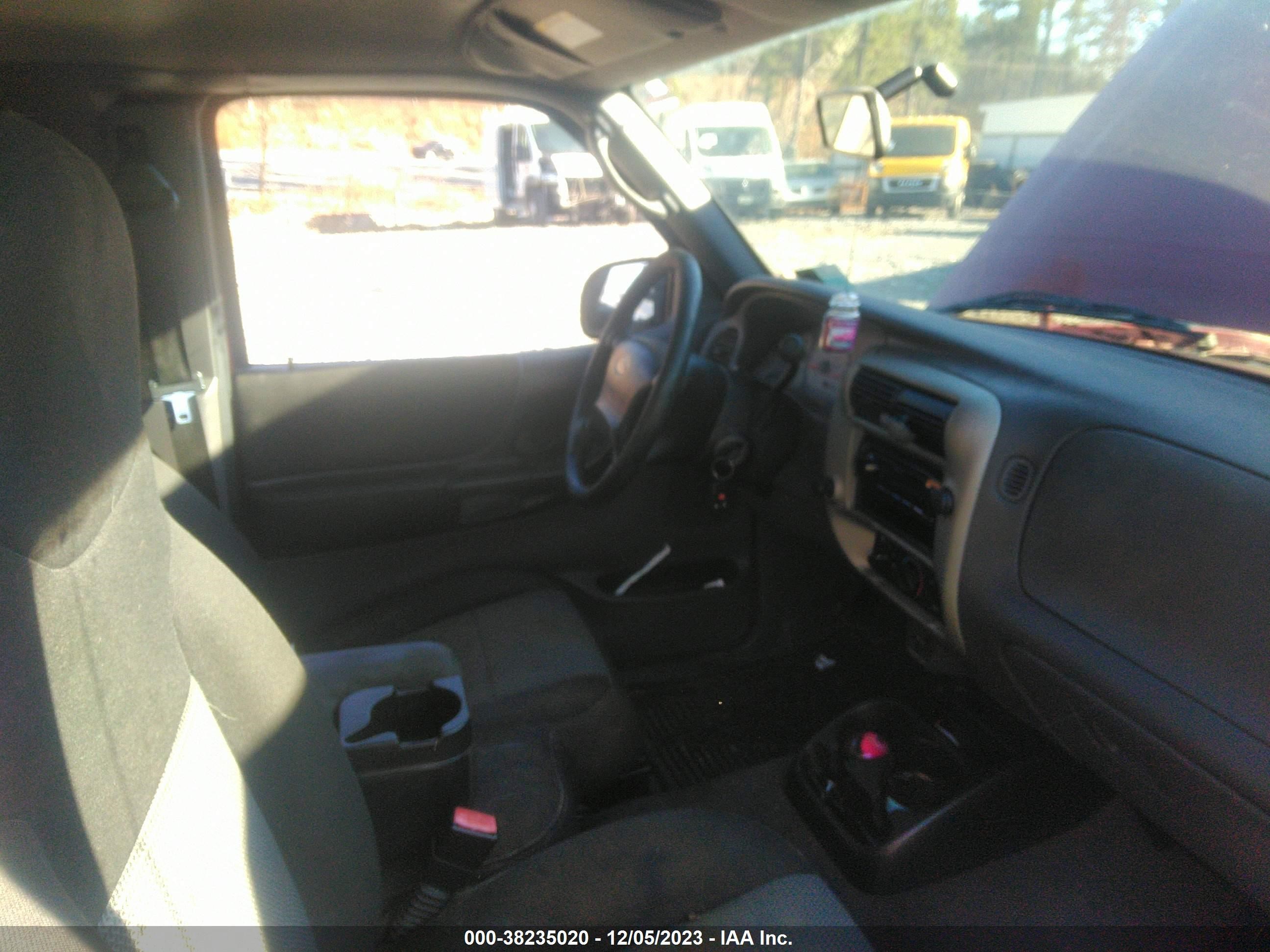 Photo 4 VIN: 1FTZR44E33PB71363 - FORD RANGER 