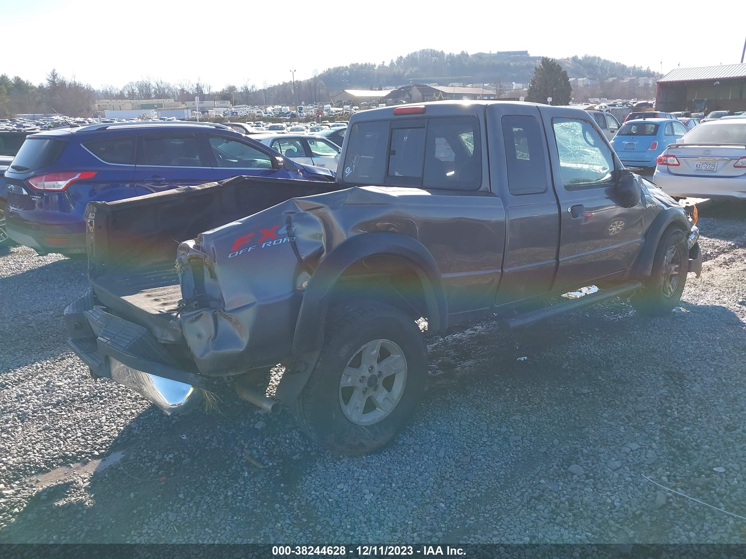 Photo 3 VIN: 1FTZR45E05PA59900 - FORD RANGER 