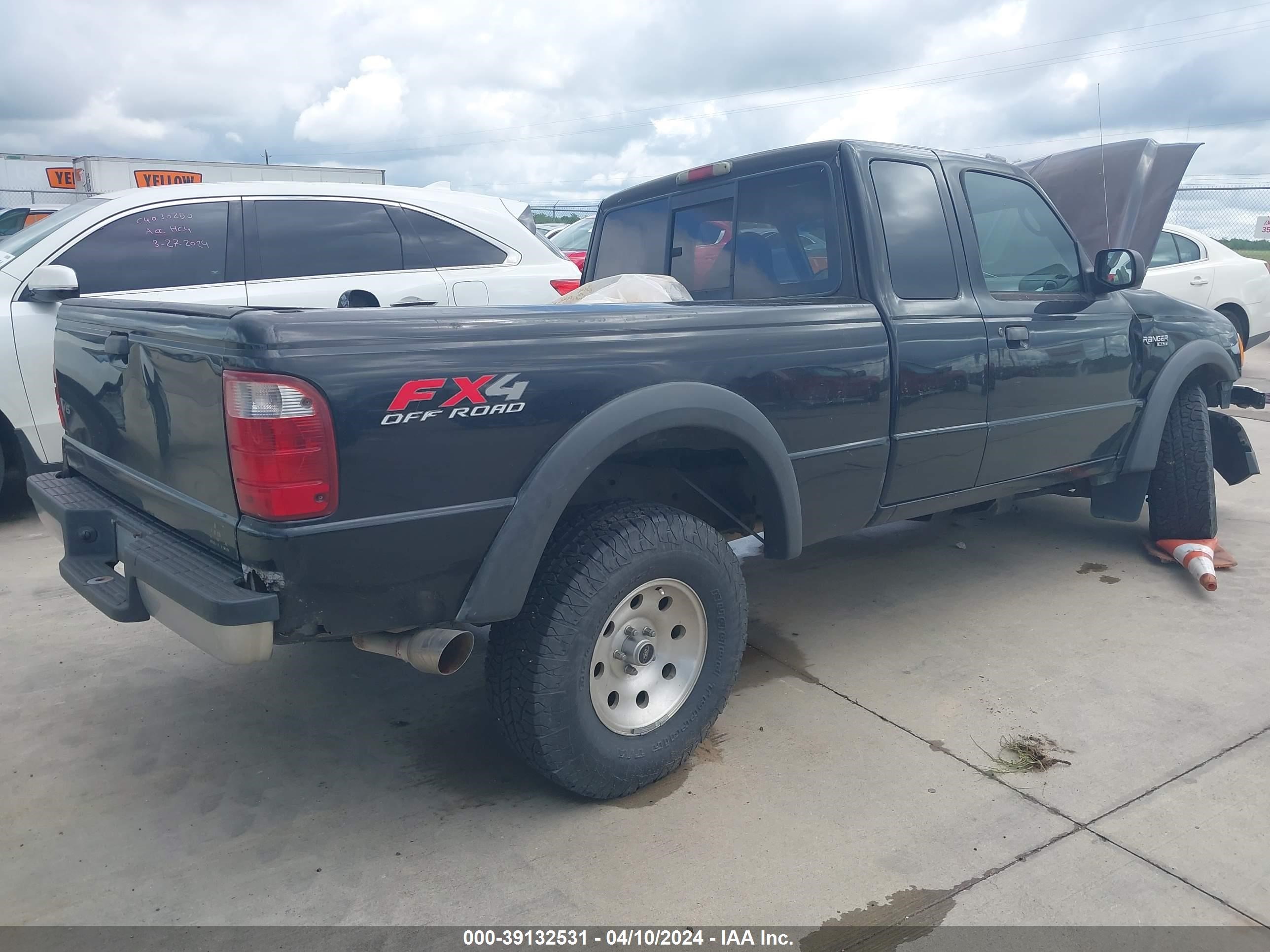 Photo 3 VIN: 1FTZR45E32TA36971 - FORD RANGER 