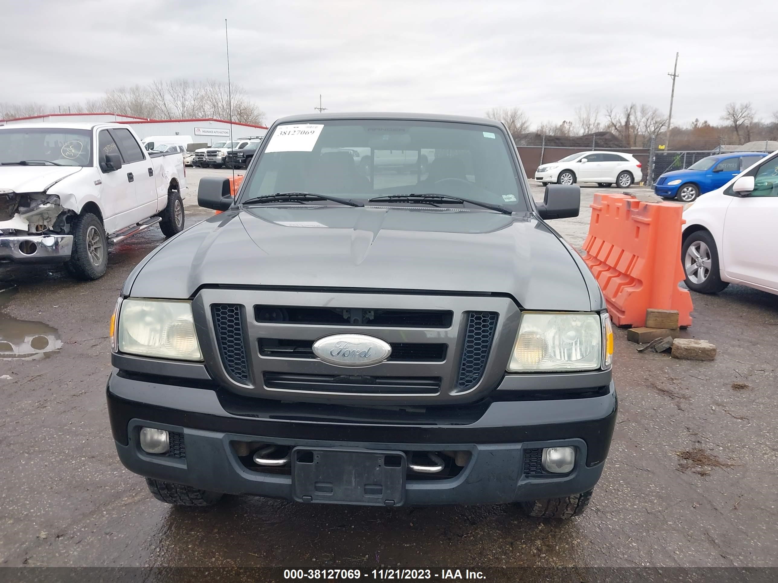 Photo 12 VIN: 1FTZR45E47PA26353 - FORD RANGER 