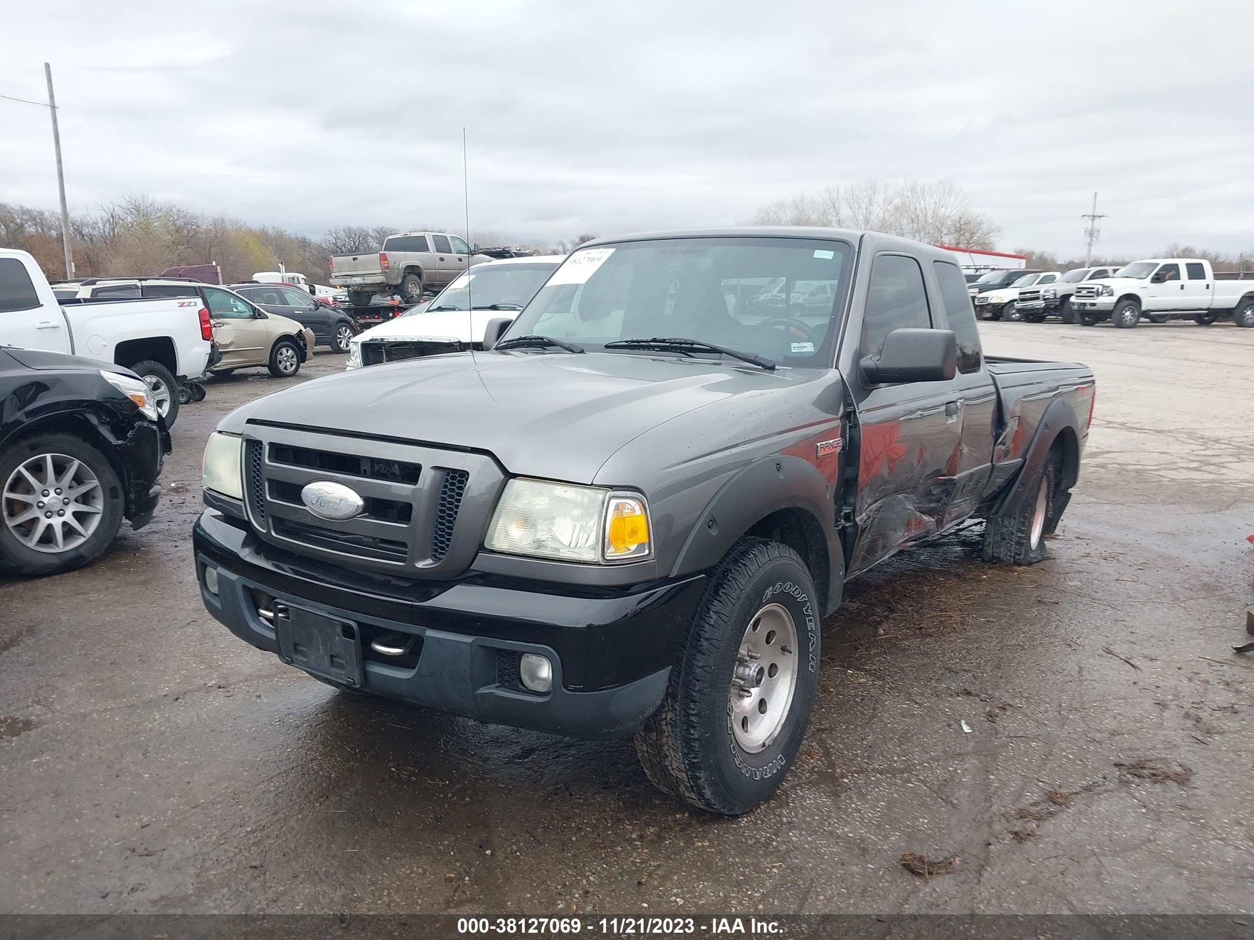 Photo 5 VIN: 1FTZR45E47PA26353 - FORD RANGER 