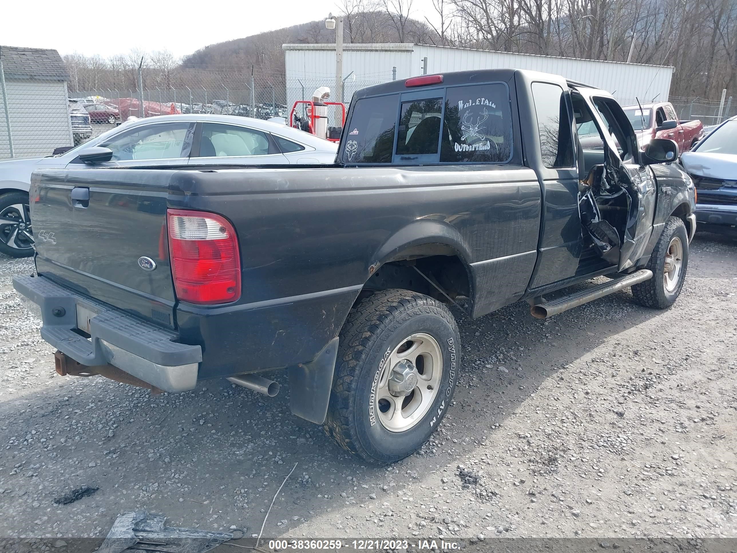 Photo 3 VIN: 1FTZR45E63TA31667 - FORD RANGER 