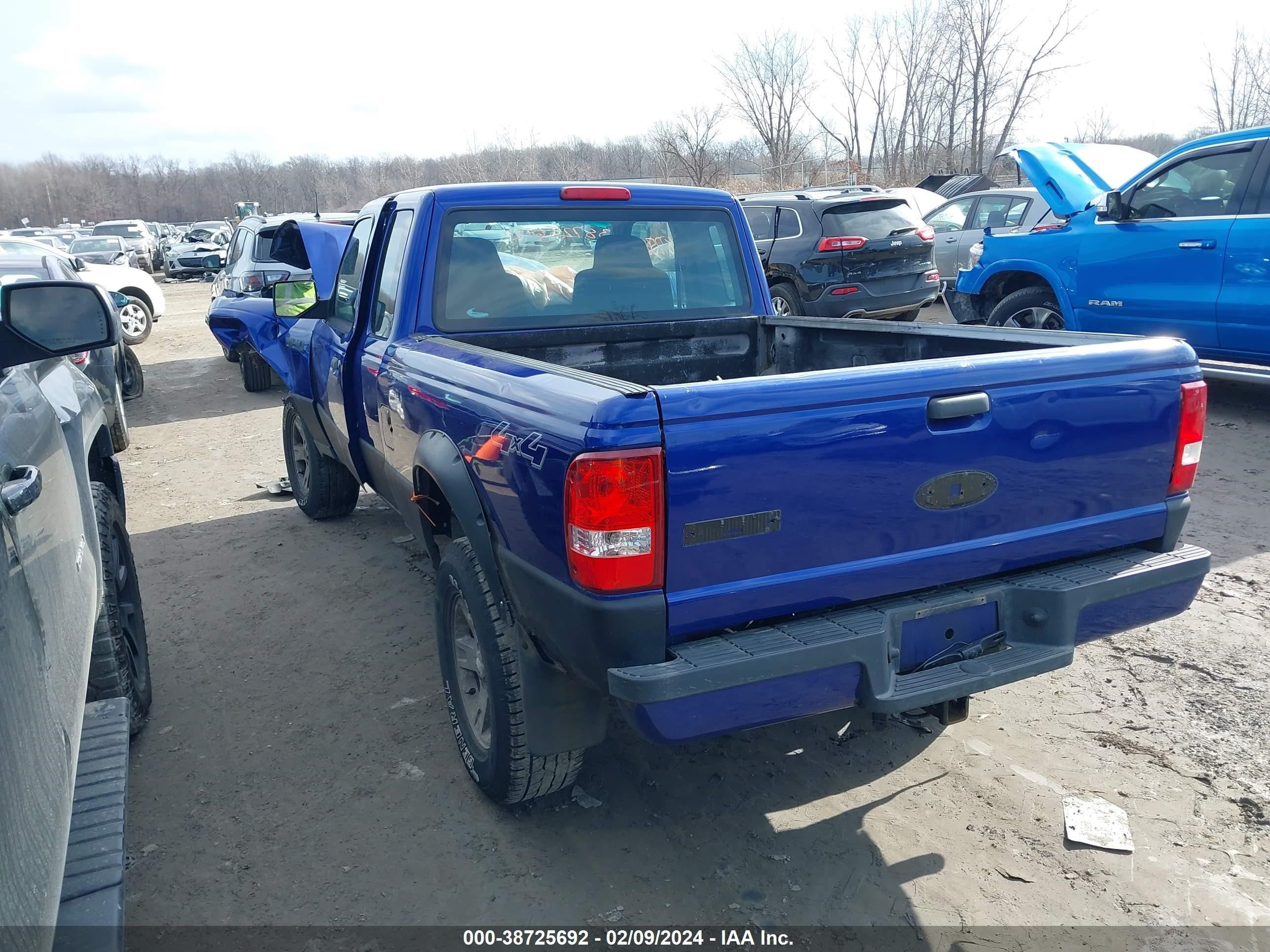 Photo 2 VIN: 1FTZR45E76PA69311 - FORD RANGER 