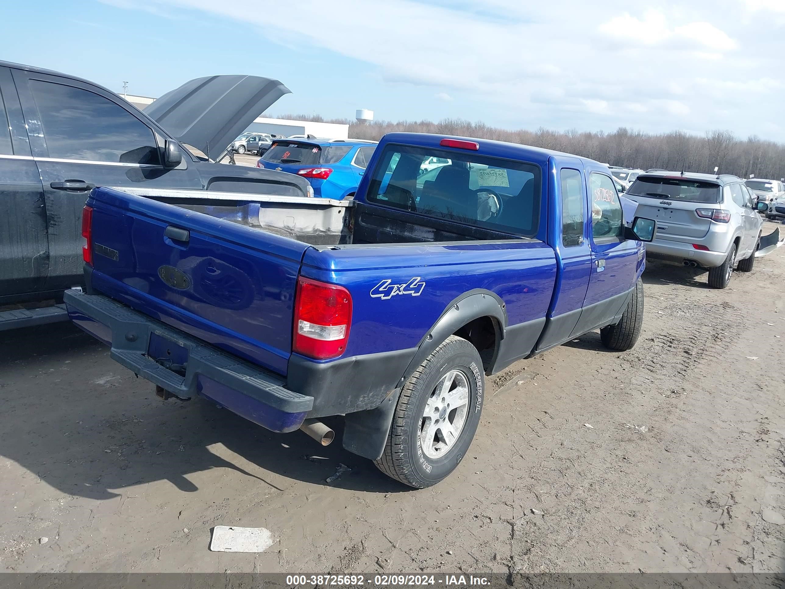 Photo 3 VIN: 1FTZR45E76PA69311 - FORD RANGER 