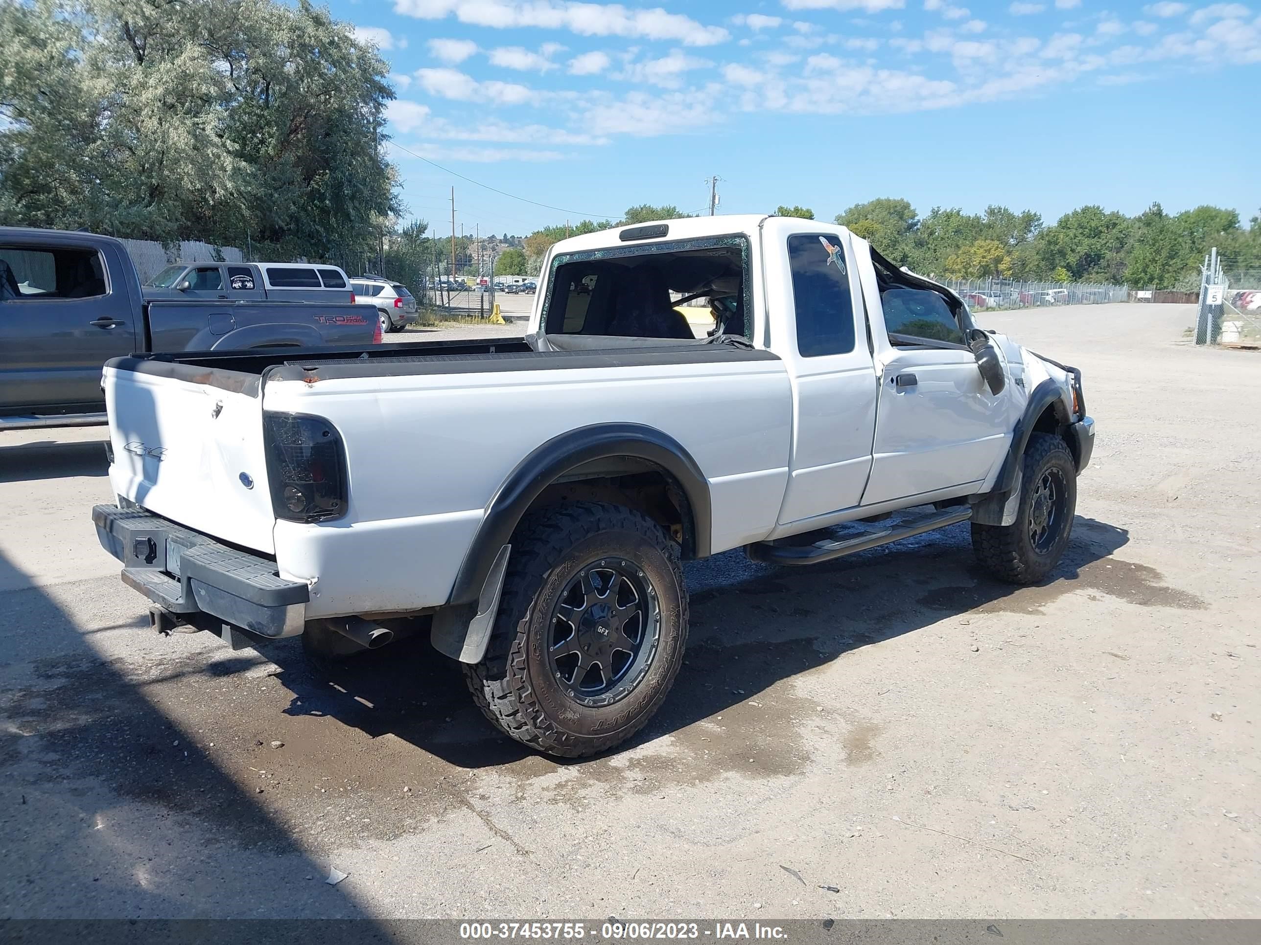 Photo 3 VIN: 1FTZR45E95PA92832 - FORD RANGER 